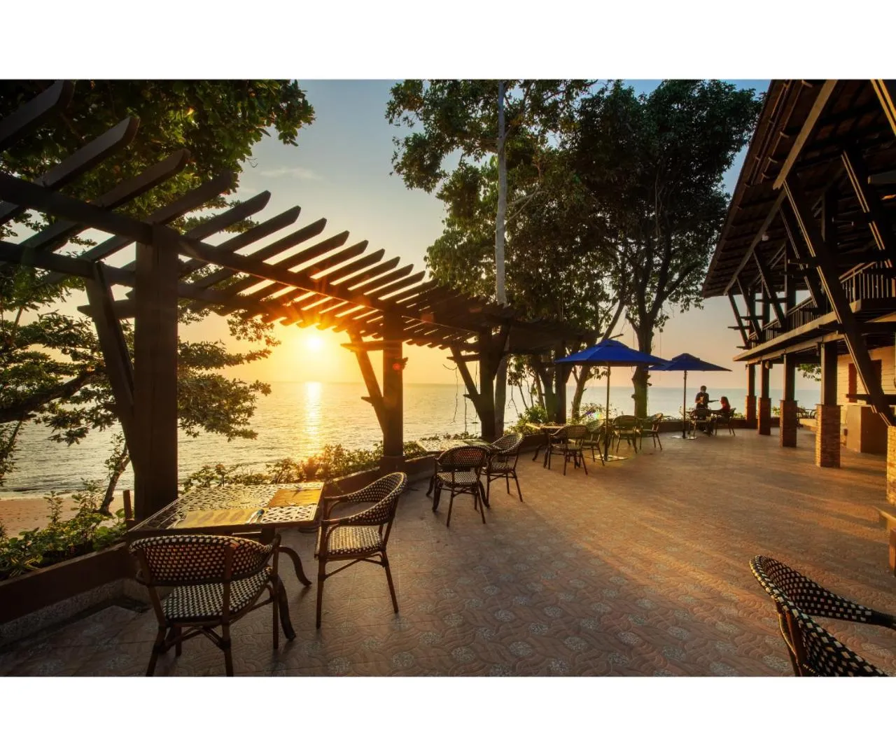 Restaurant/places to eat in Nirvana Beach Resort, Koh Lanta SHA Extra Plus