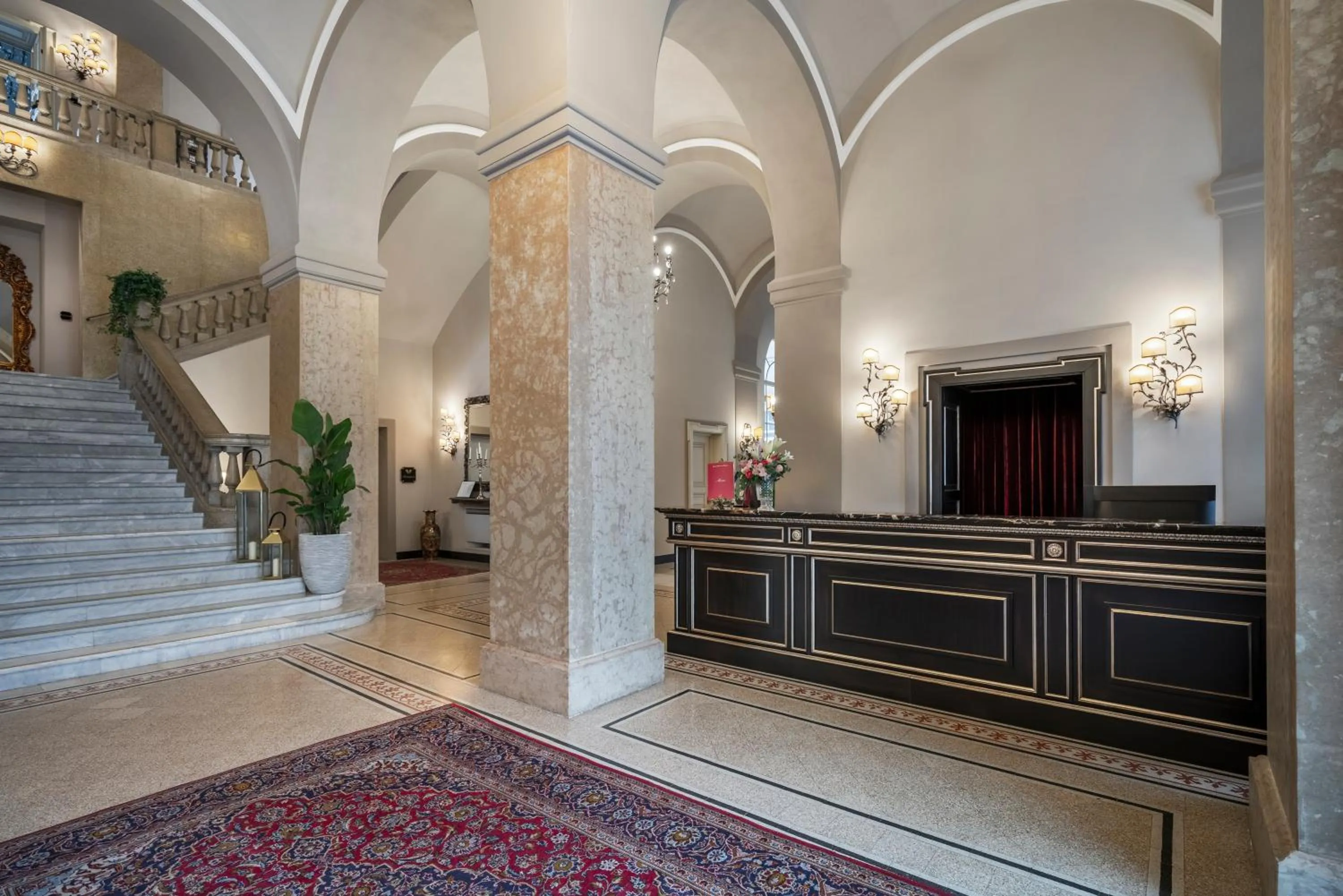 Lobby or reception in Grand Hotel di Parma - UNA Esperienze