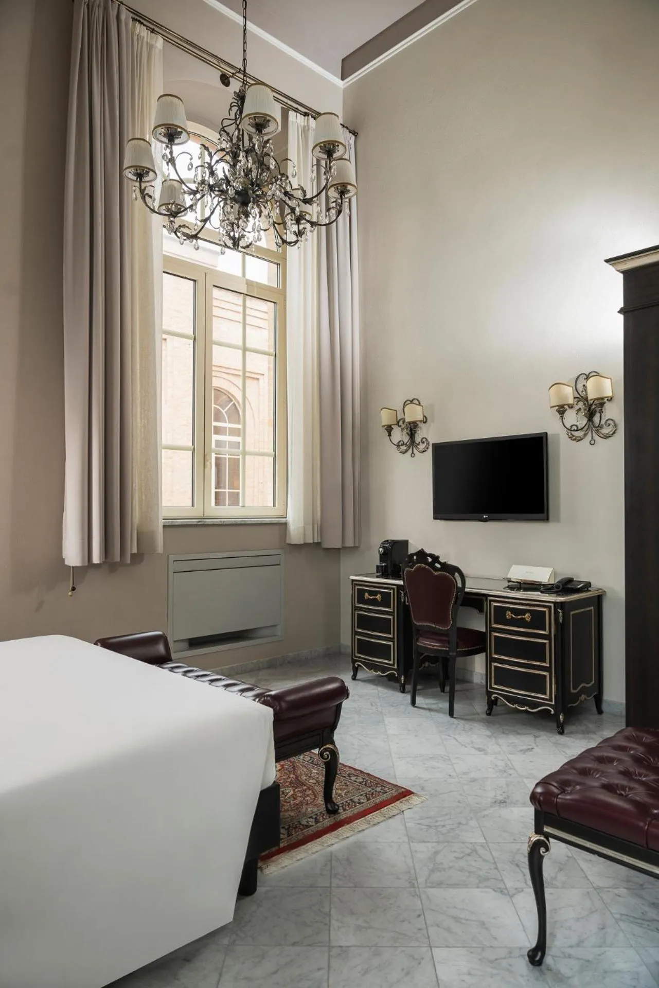 Bedroom, Bed in Grand Hotel di Parma - UNA Esperienze