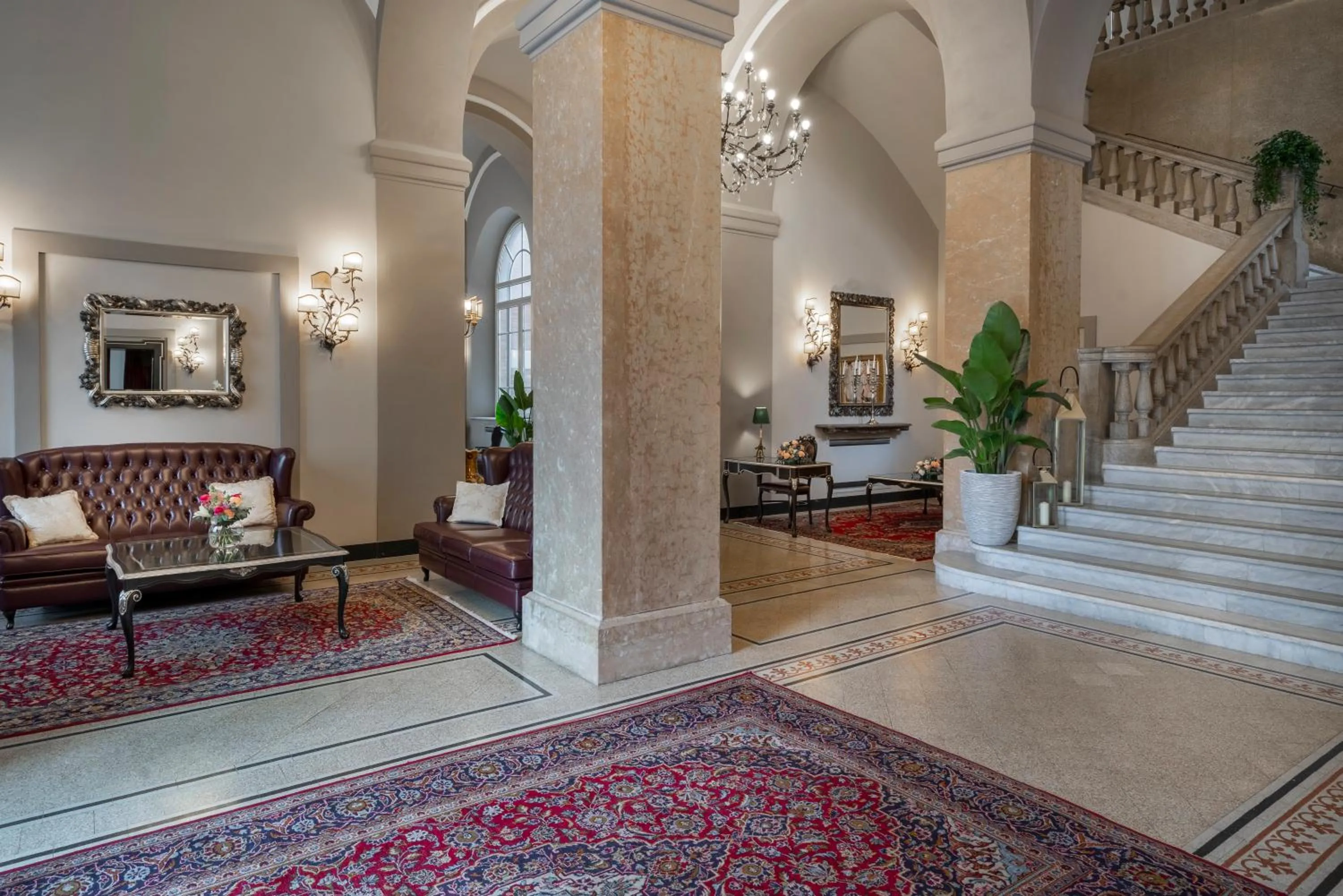 Lobby or reception in Grand Hotel di Parma - UNA Esperienze