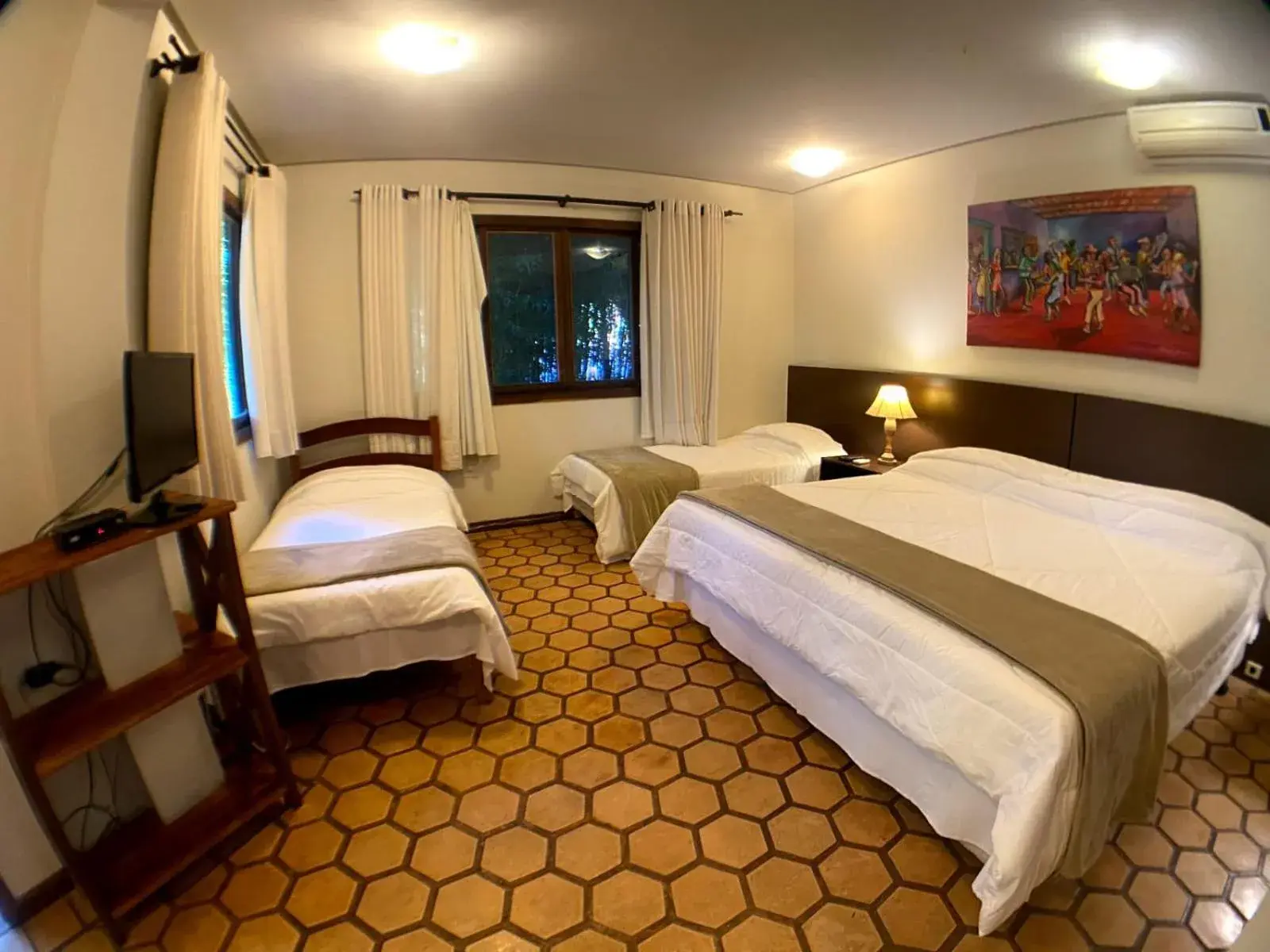 Standard Triple Room in Lendas do Capão Pousada Standard Triple Room in Lendas do Capão Pousada