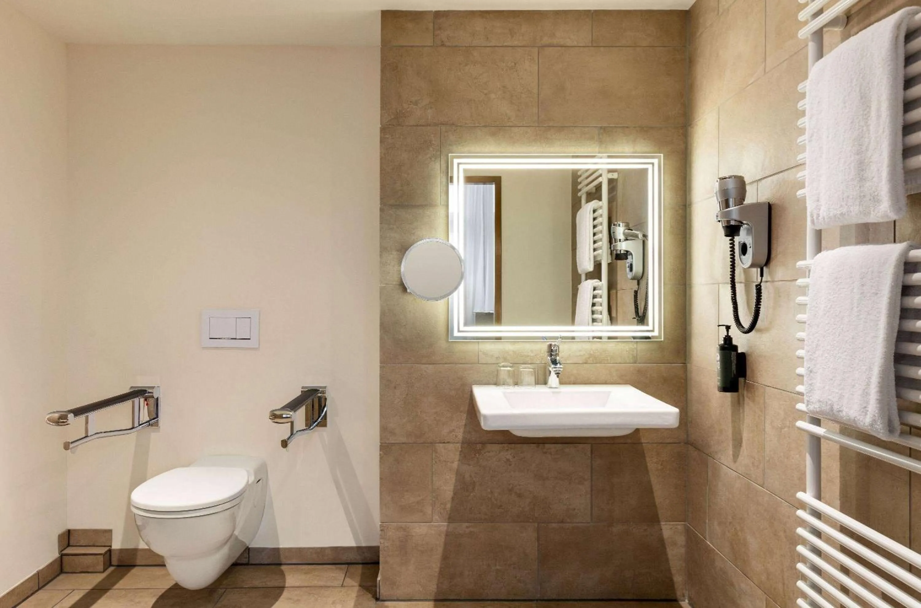 Shower in Amedia Plaza Speyer, Trademark Collection by Wyndham