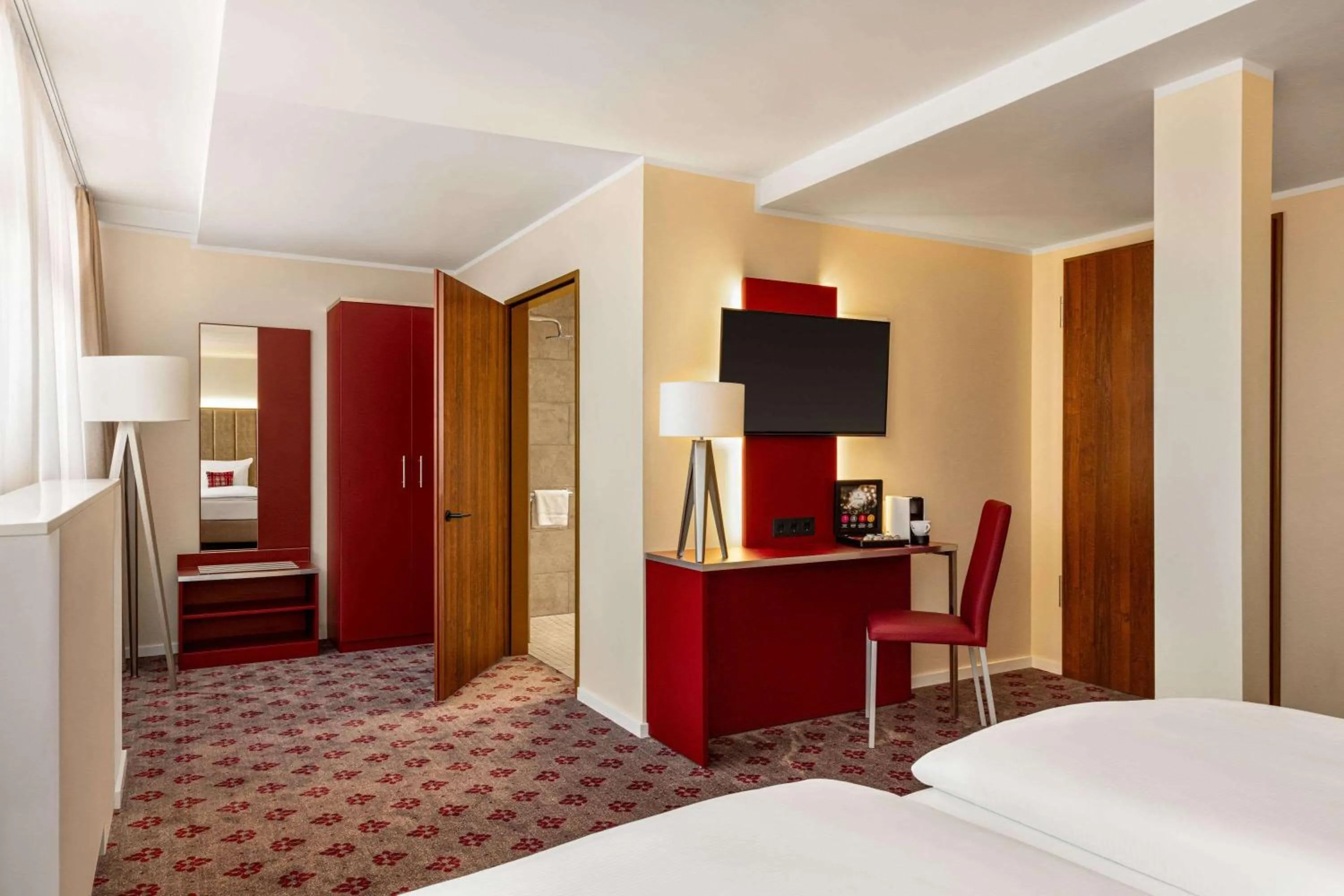 Photo of the whole room, Bed in Amedia Plaza Speyer, Trademark Collection by Wyndham