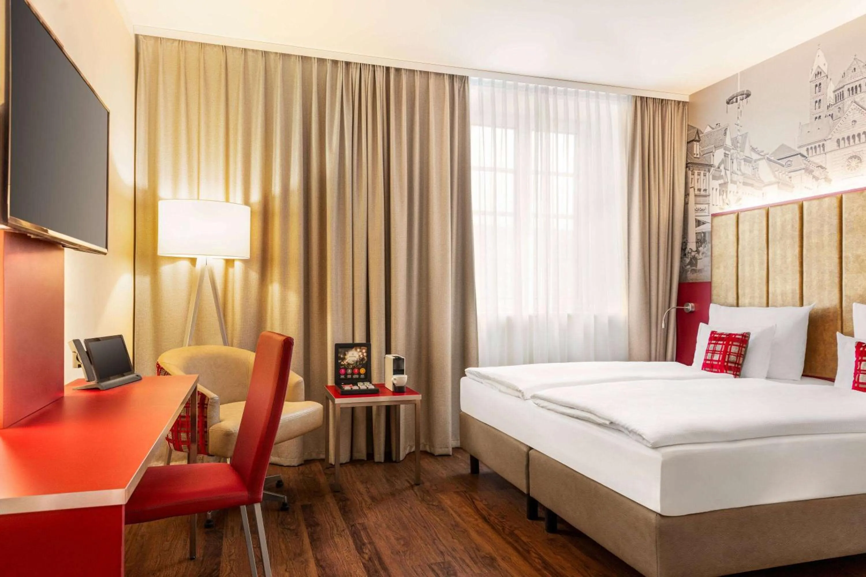 Photo of the whole room, Bed in Amedia Plaza Speyer, Trademark Collection by Wyndham