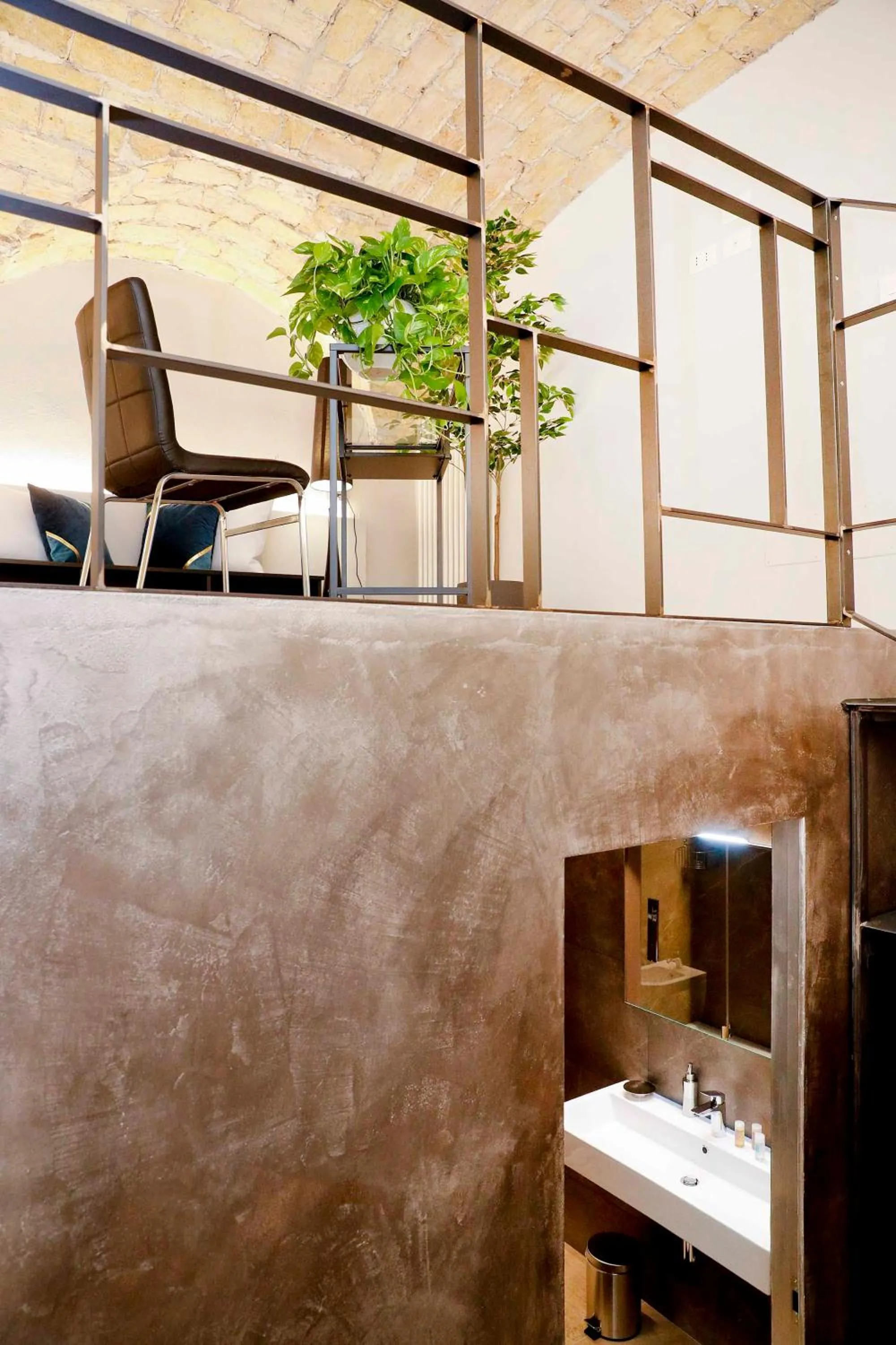 Seating area in Post Industrial Loft Trastevere - Top Collection