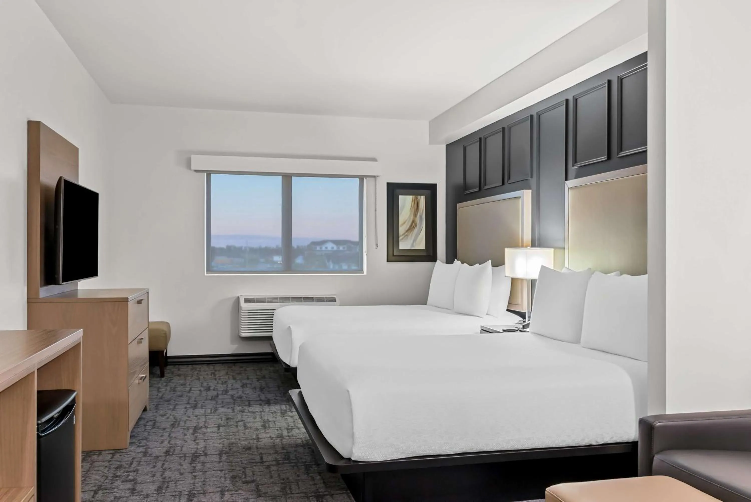 Bedroom, Bed in Best Western Plus Winkler