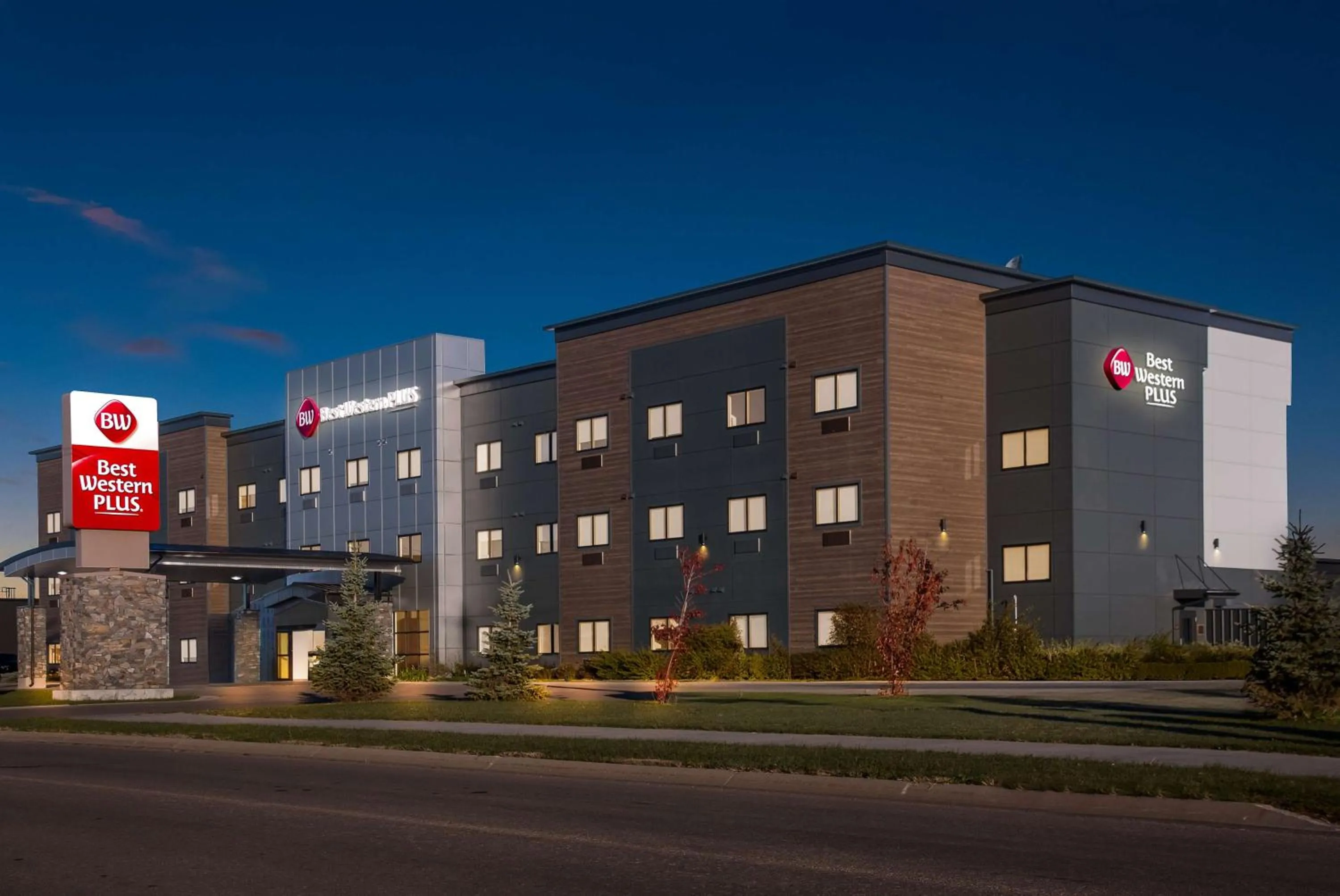 Property building in Best Western Plus Winkler