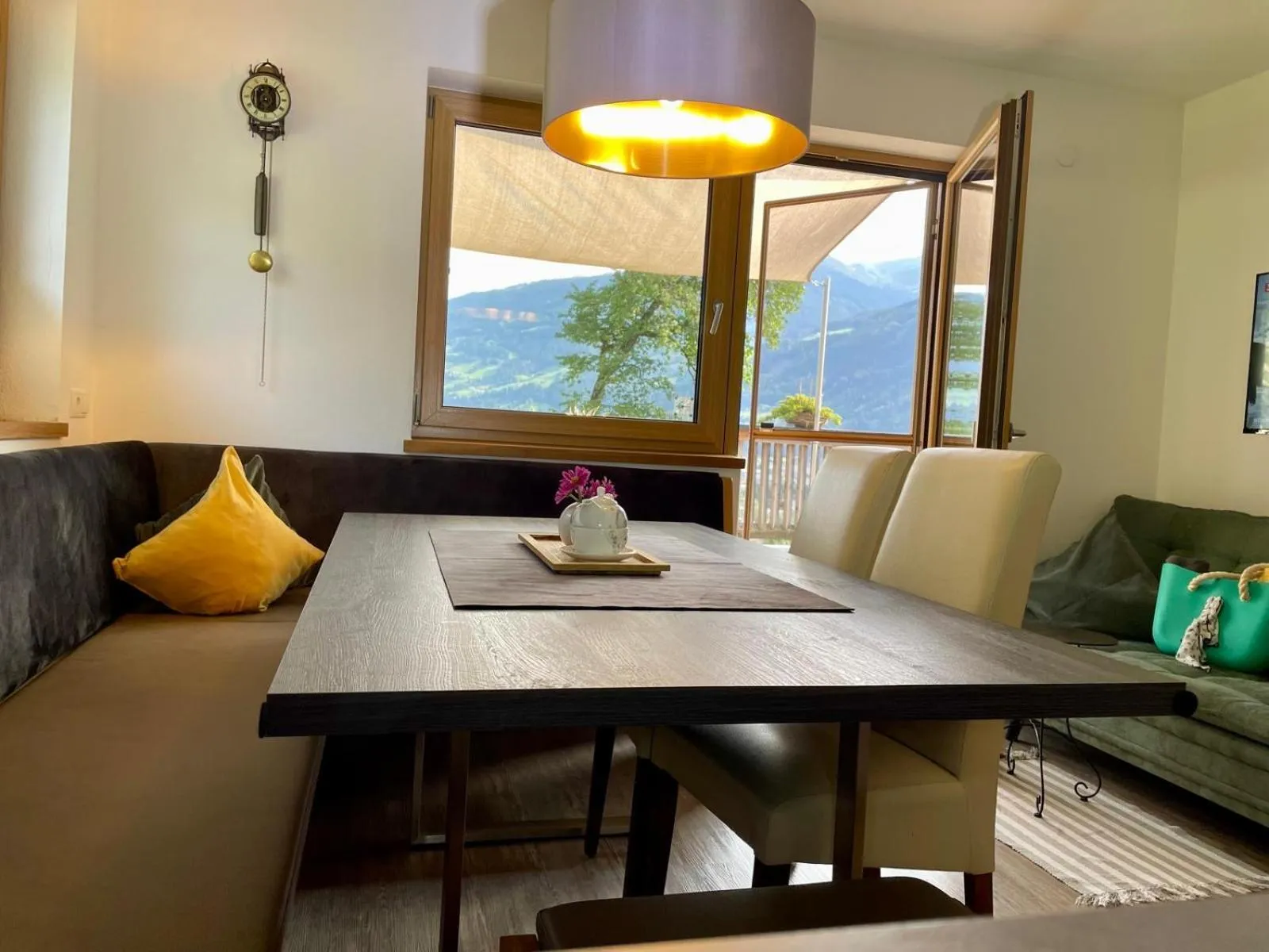 Living room in Restaurant Appartements Almdiele