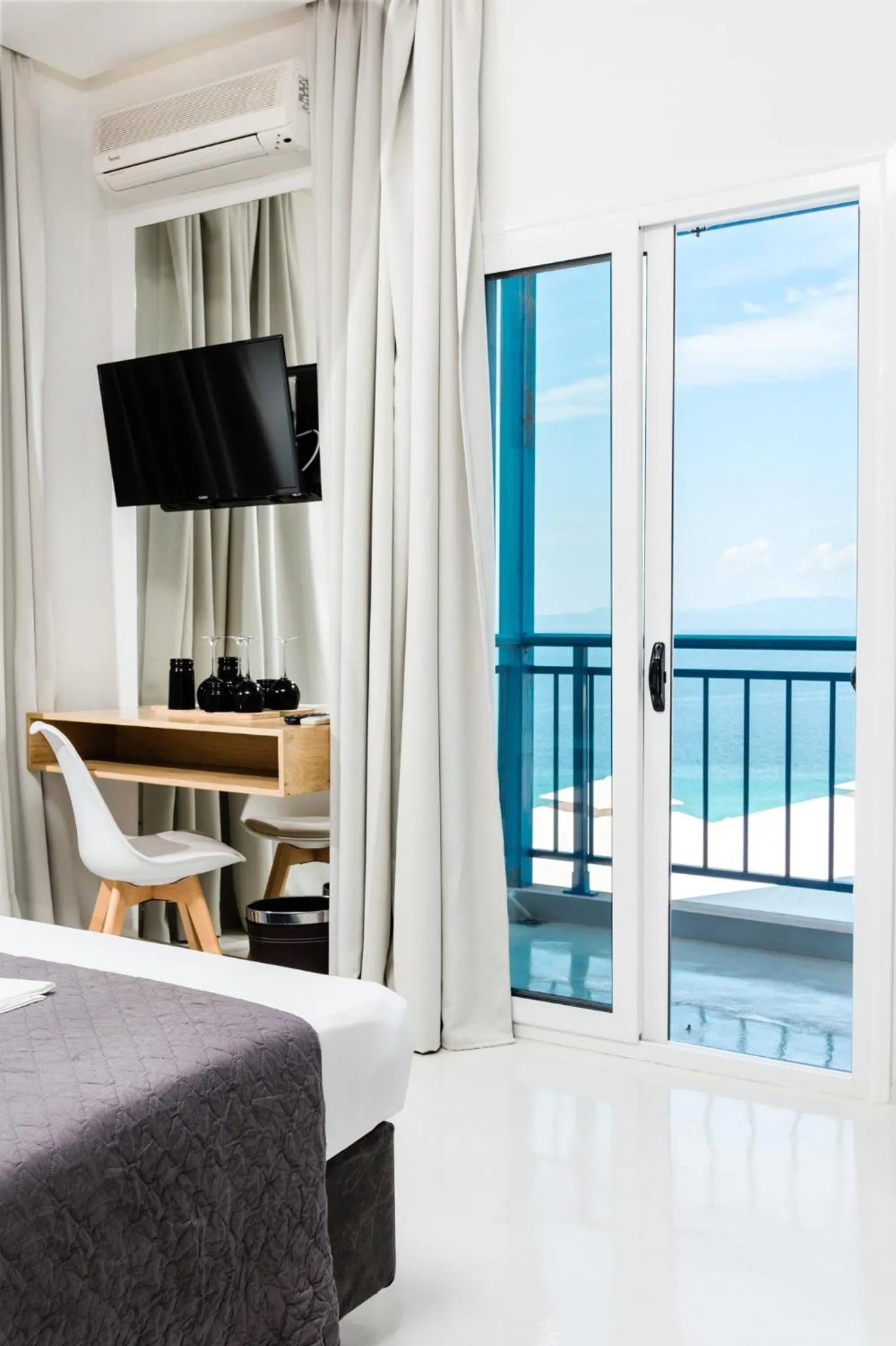 TV and multimedia in Vrachos Lofts