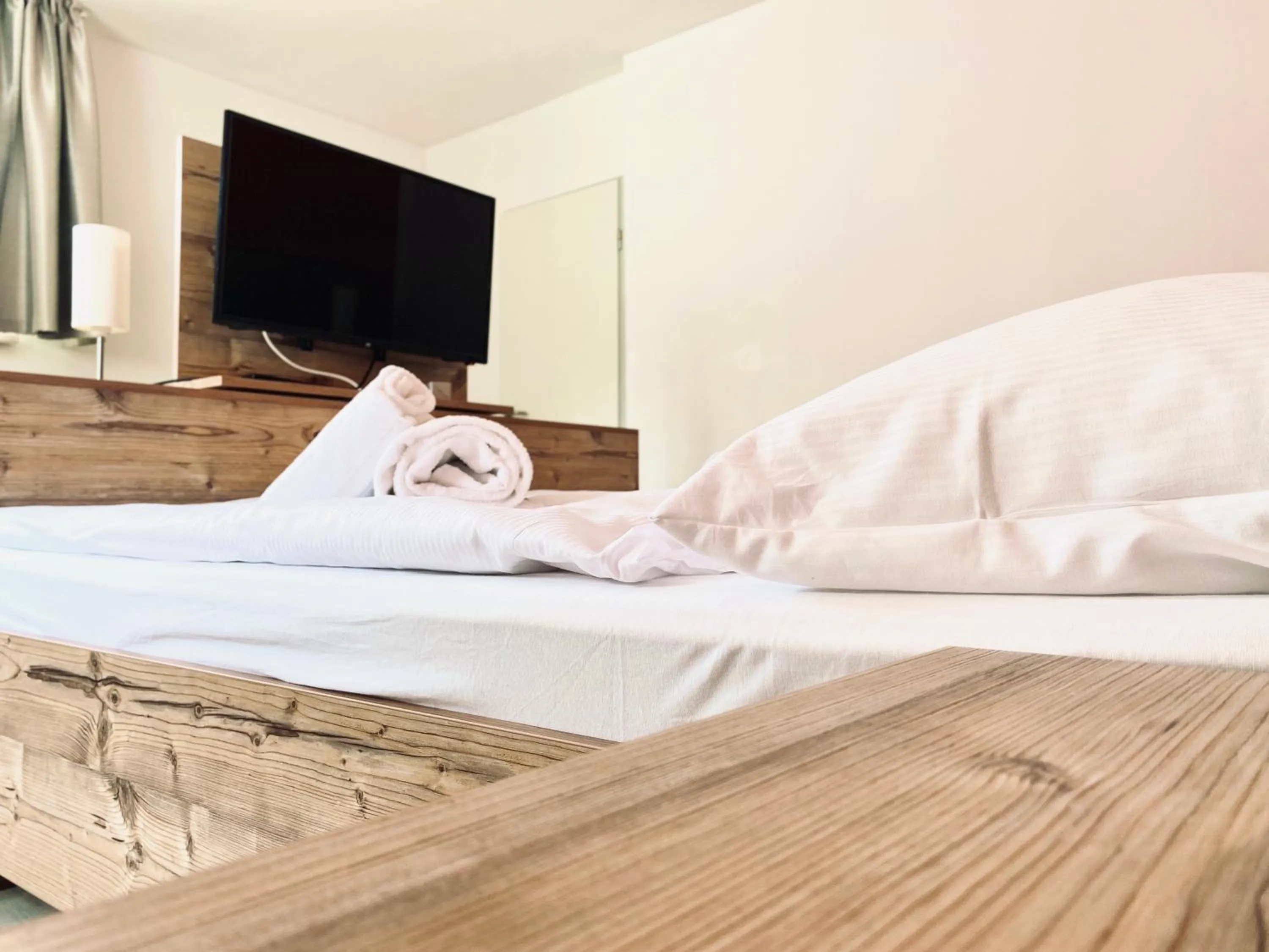 Bed in Hotel Auerhahn