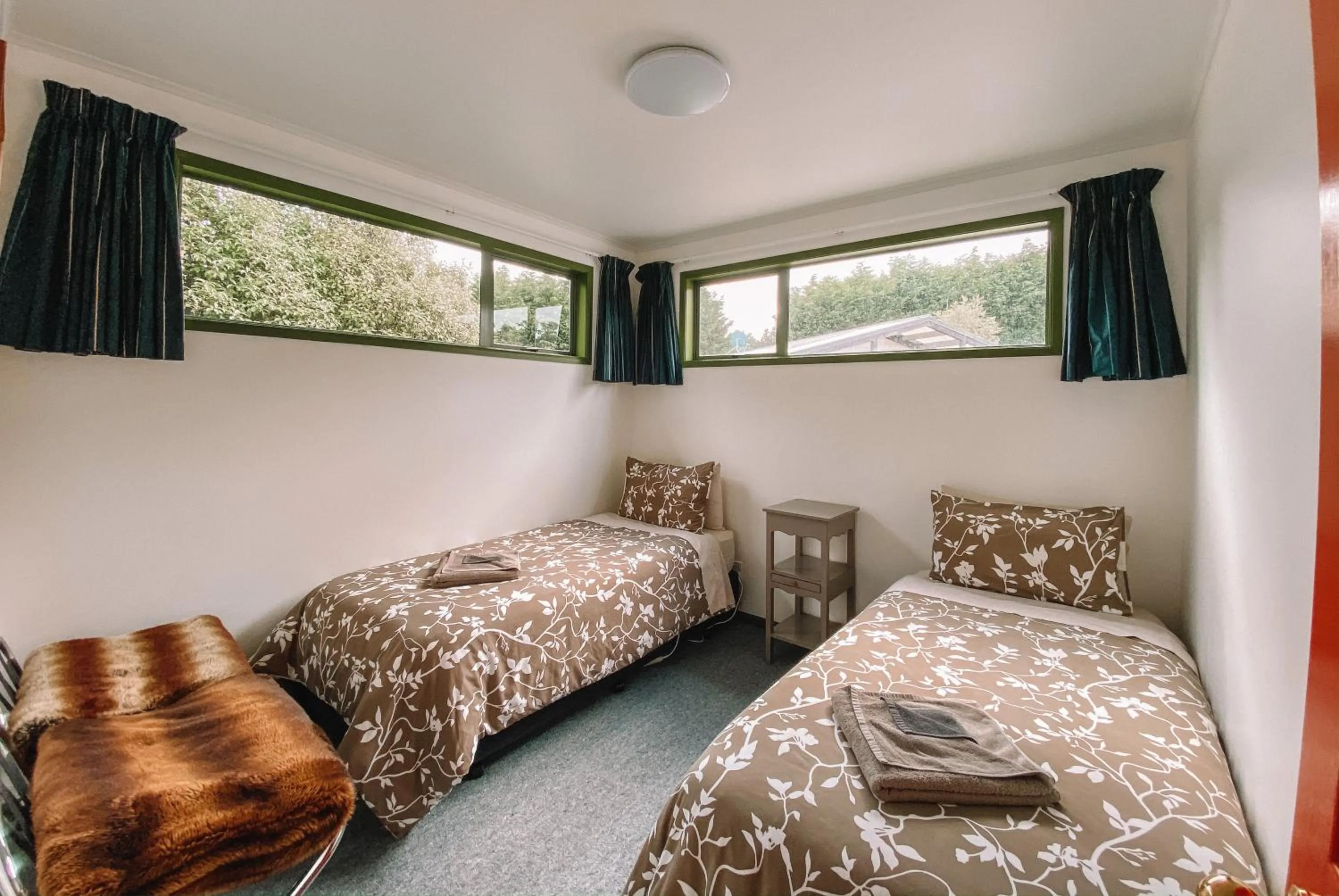 Bed in The Whistling Frog Resort