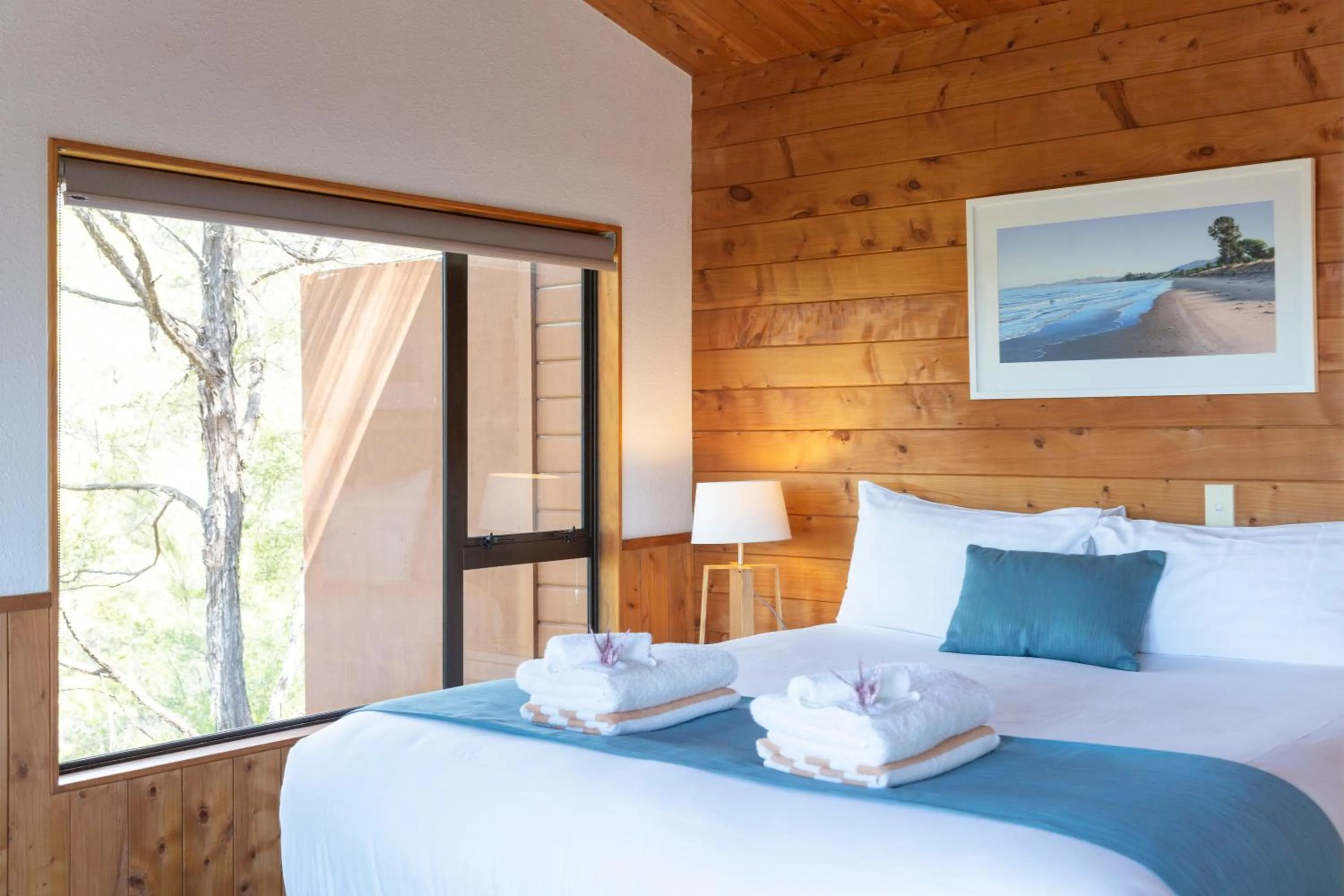 Bed in Kimi Ora Eco Resort