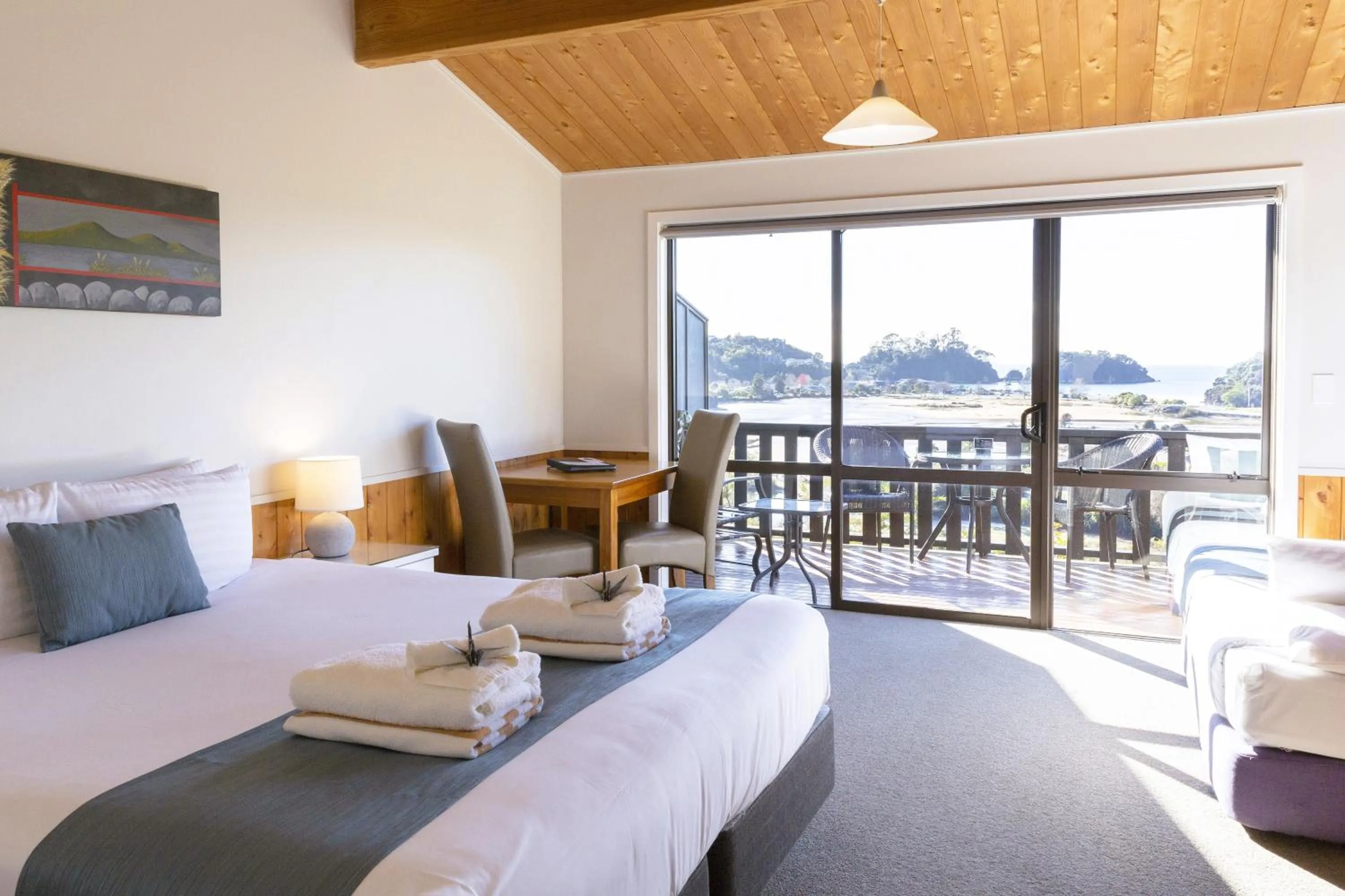 Bed in Kimi Ora Eco Resort