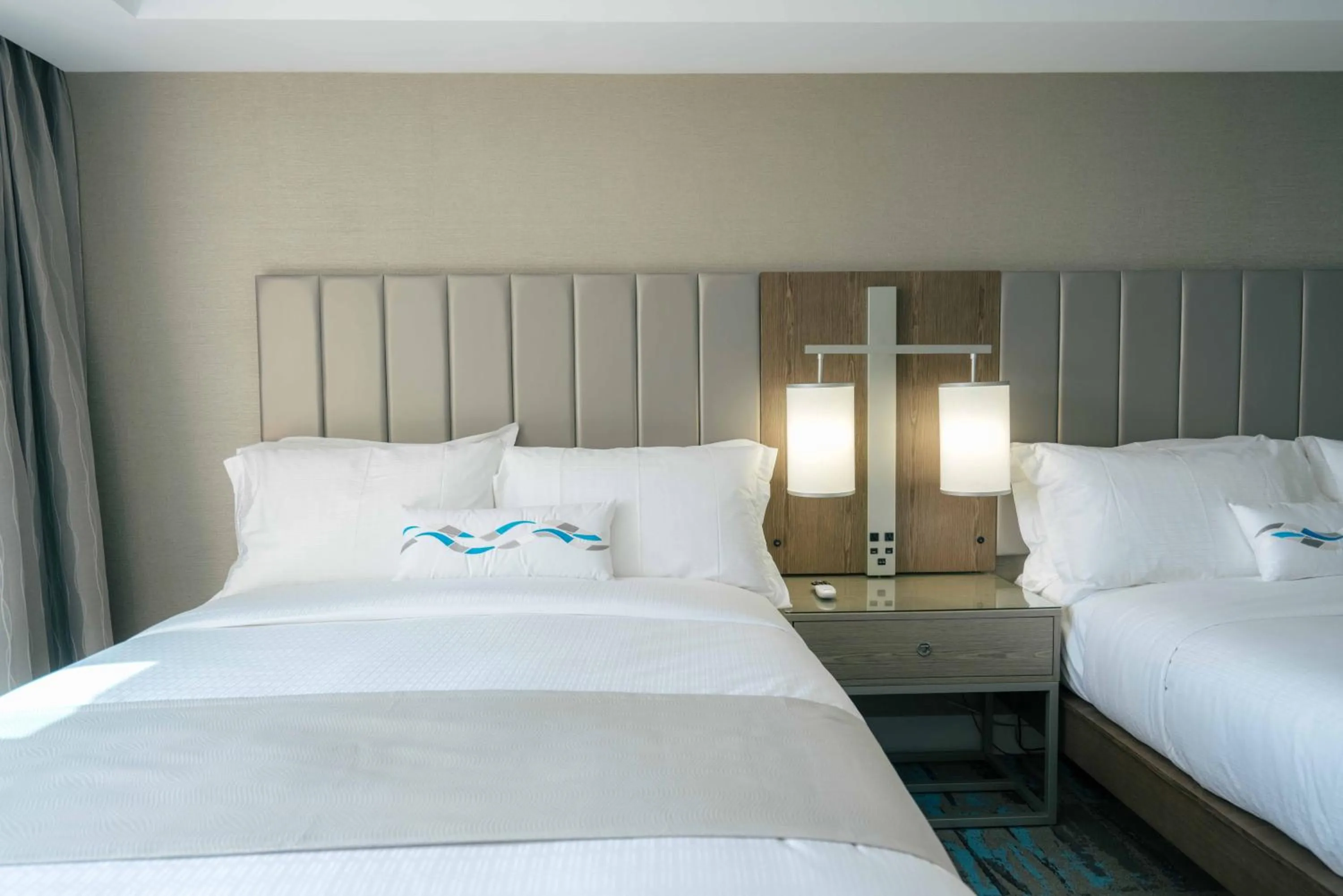 Bed in H2O Hermosa Beach Hotel