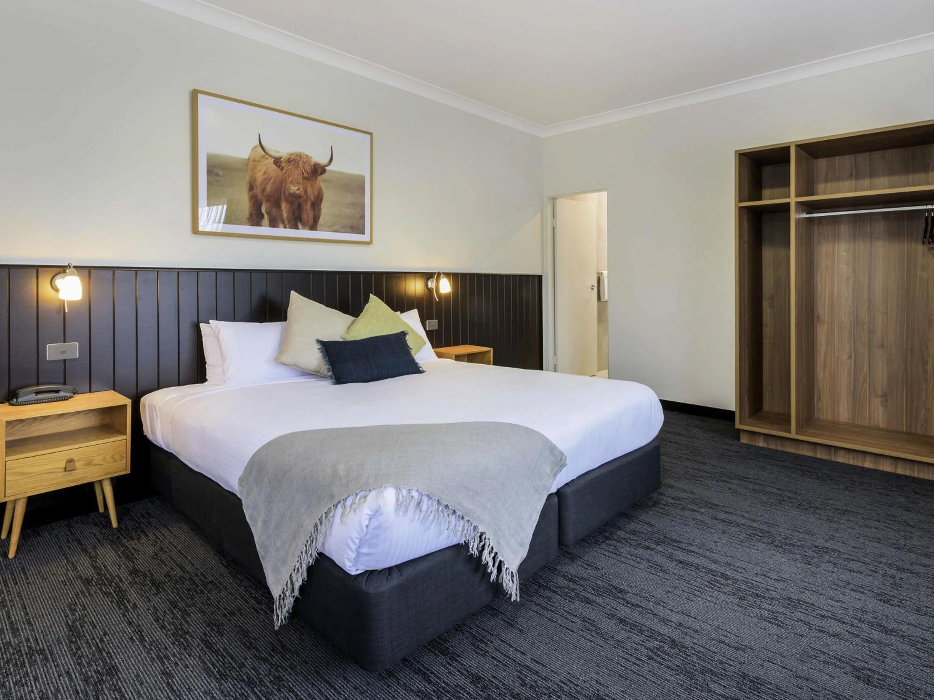 Bedroom, Bed in Parklands Resort Mudgee