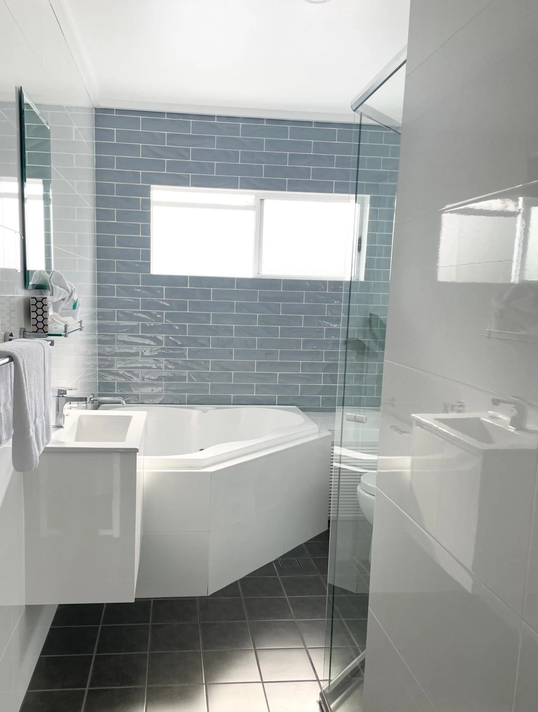 Shower in Huskisson Beach Motel