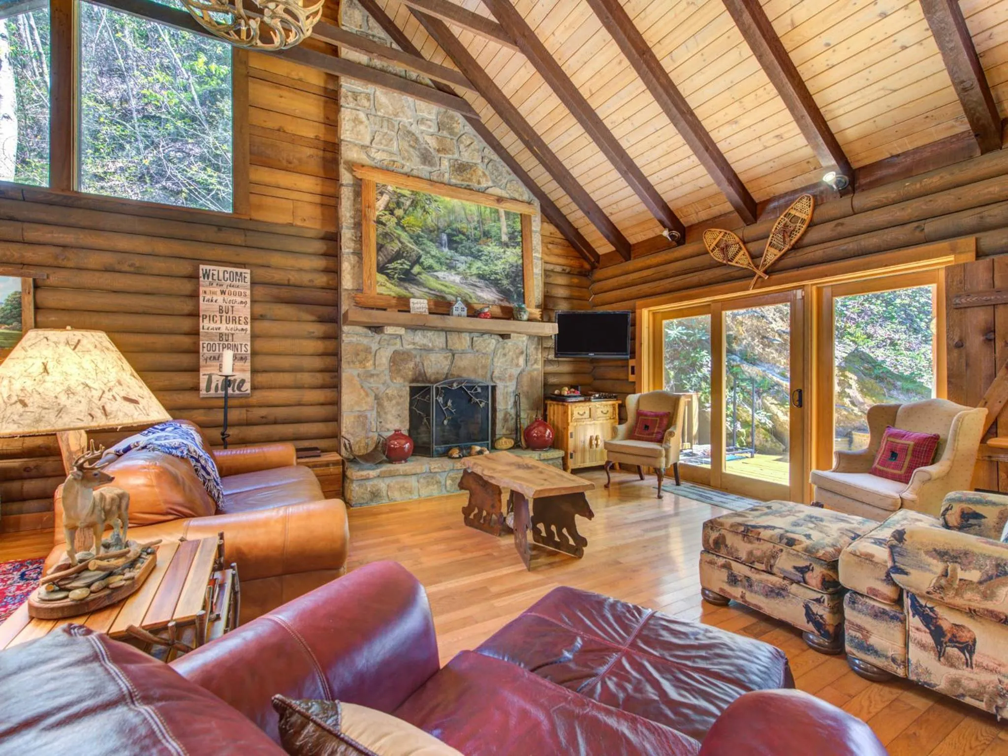 Living room in Black Bear Lodge