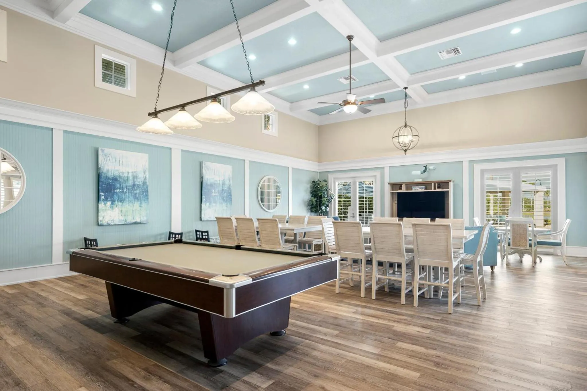 Property building in 851 Cinnamon Beach