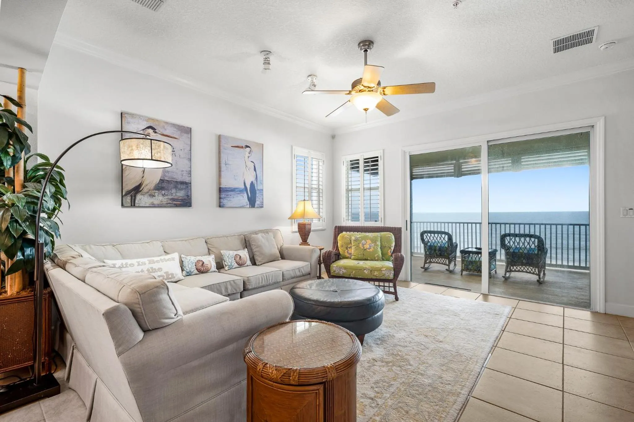 Living room in 851 Cinnamon Beach