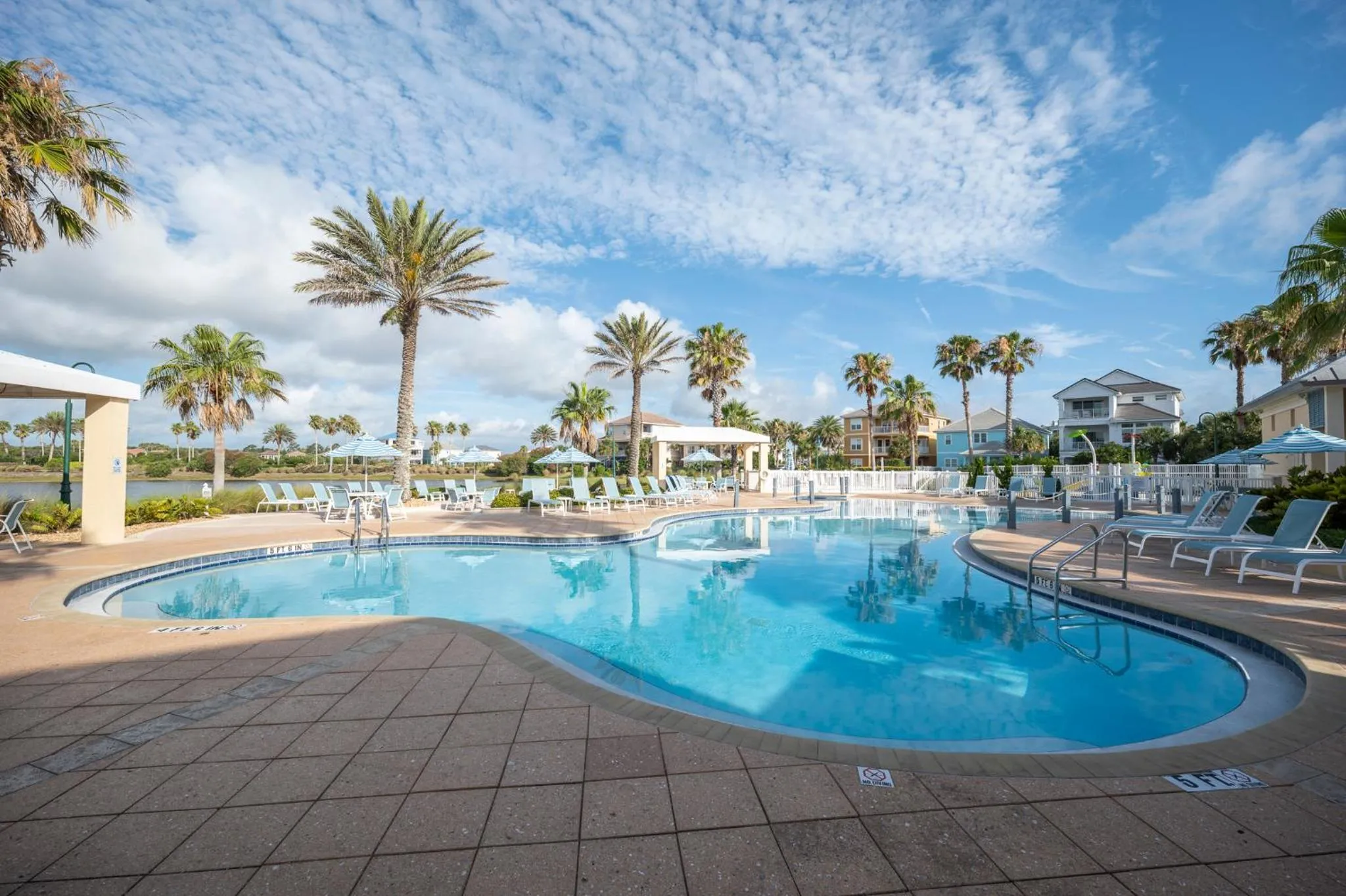 Property building in 851 Cinnamon Beach
