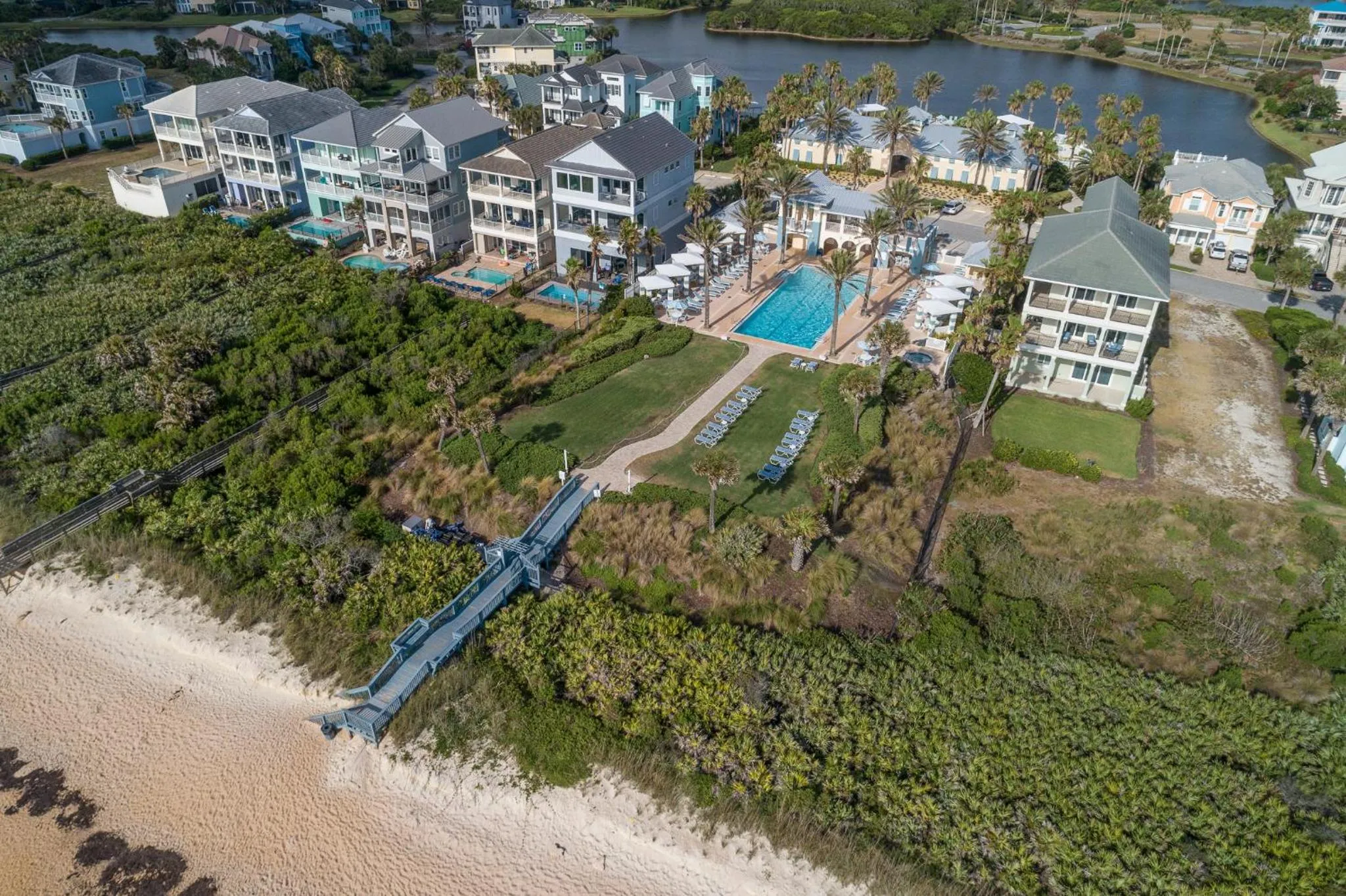 Property building in 851 Cinnamon Beach