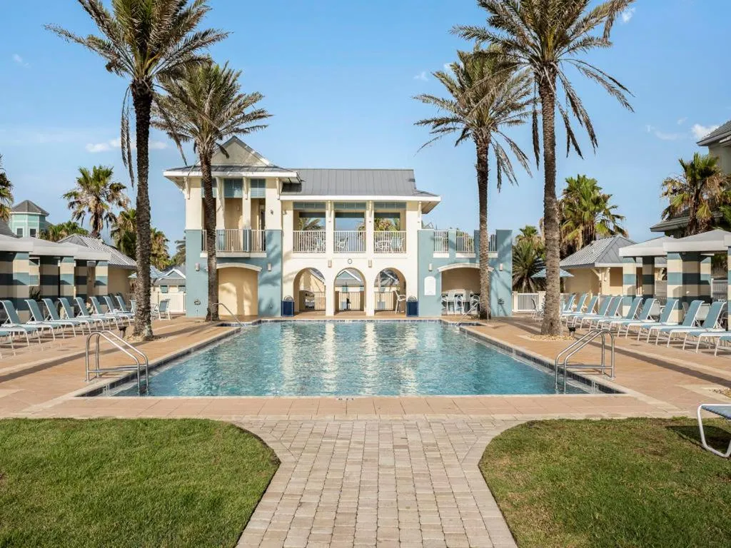 Property building in 851 Cinnamon Beach