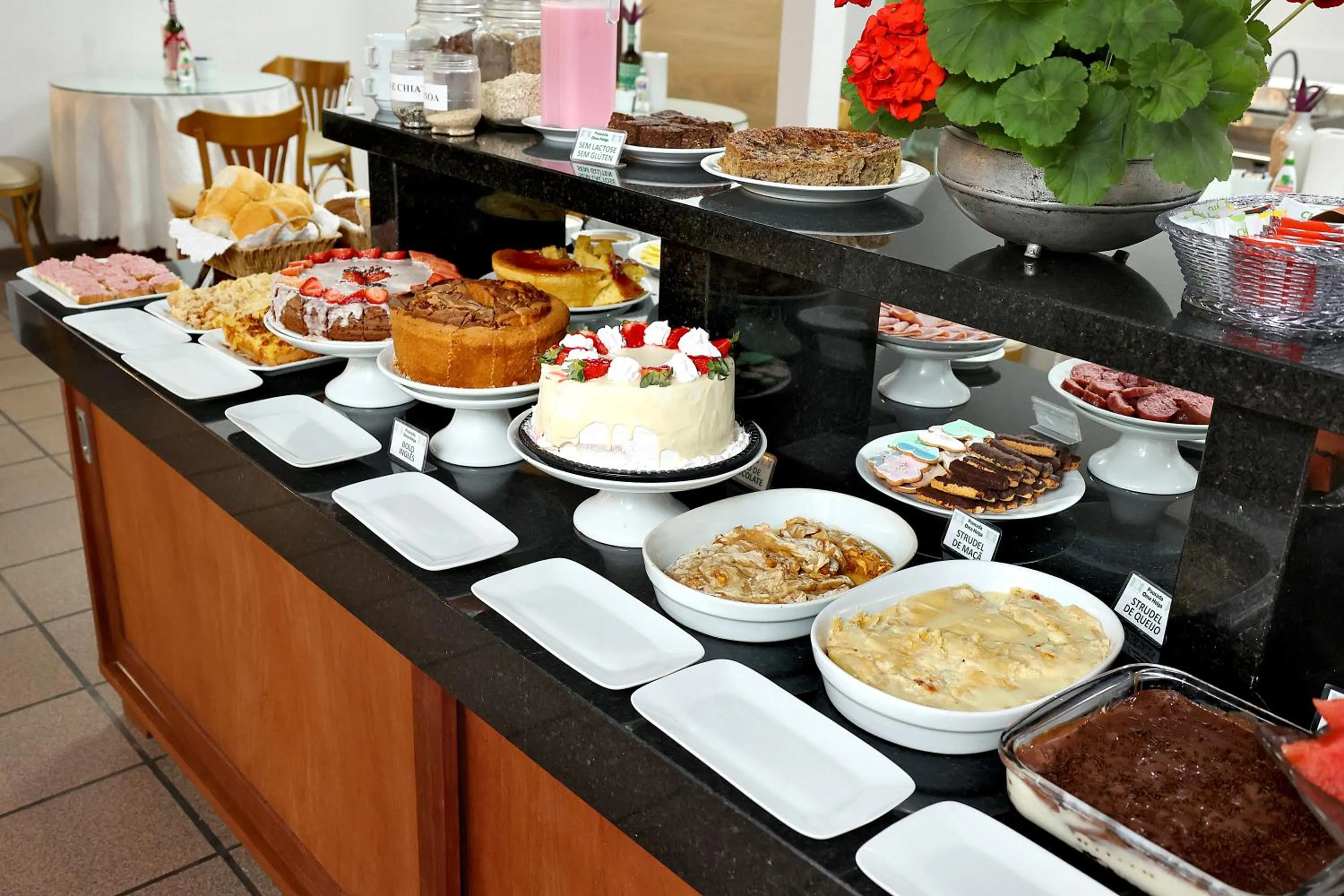 Breakfast in Pousada Oma Helga