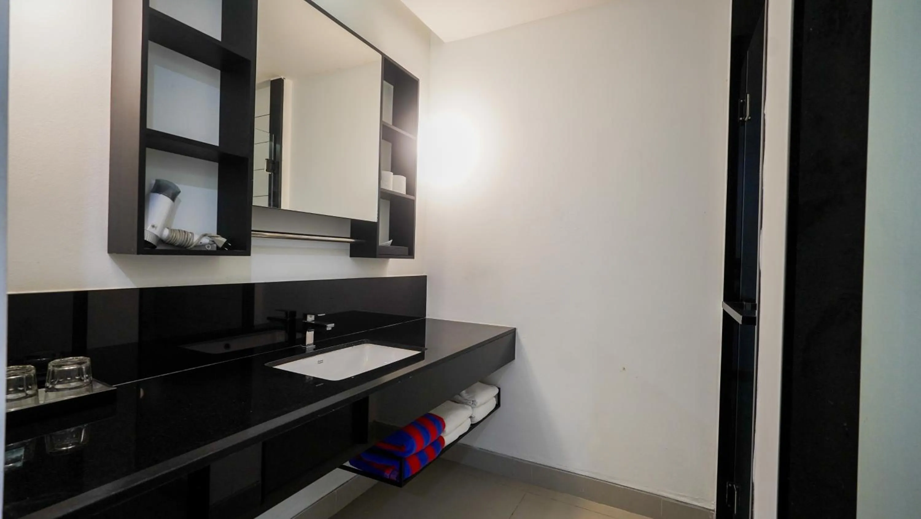 Bathroom in Marina House MUAYTHAI Ta-iad Phuket