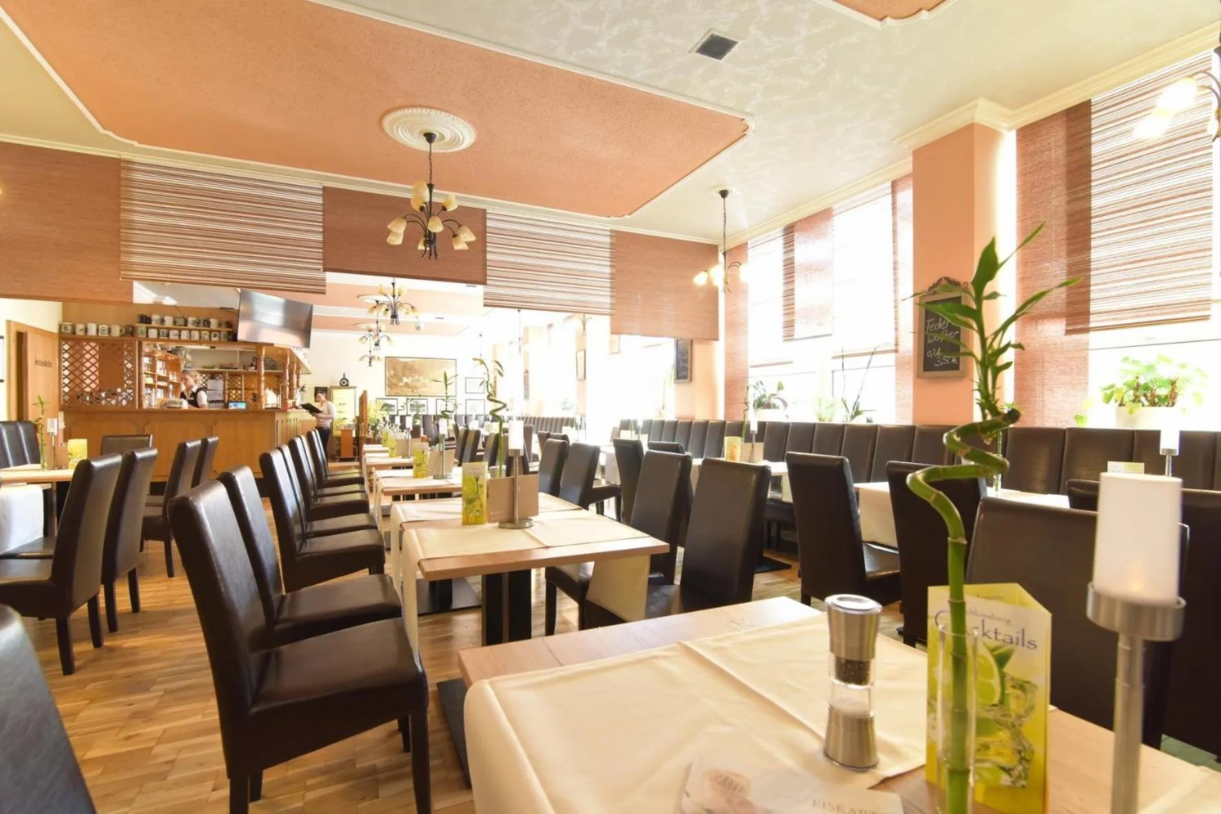 Restaurant/places to eat in Hotel Am Schlossberg