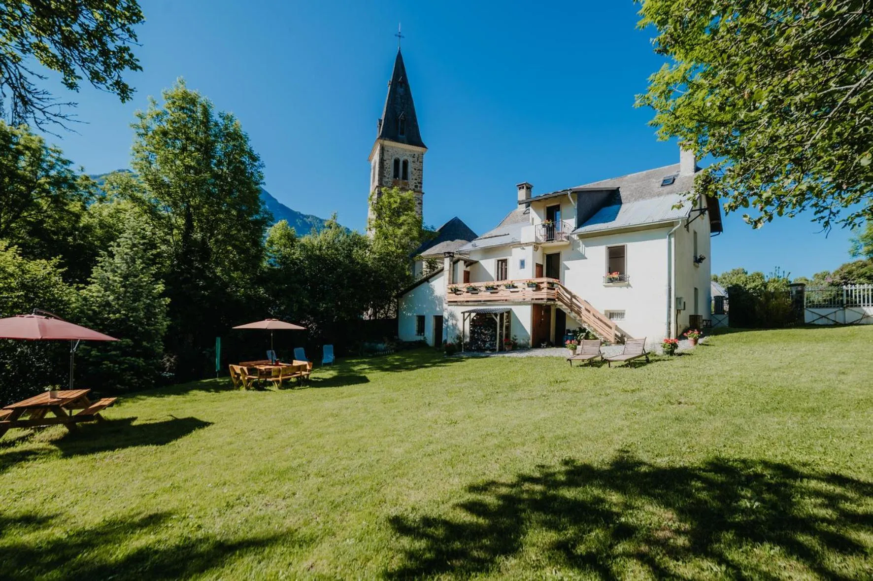 Garden in LES PRIMEVERES
