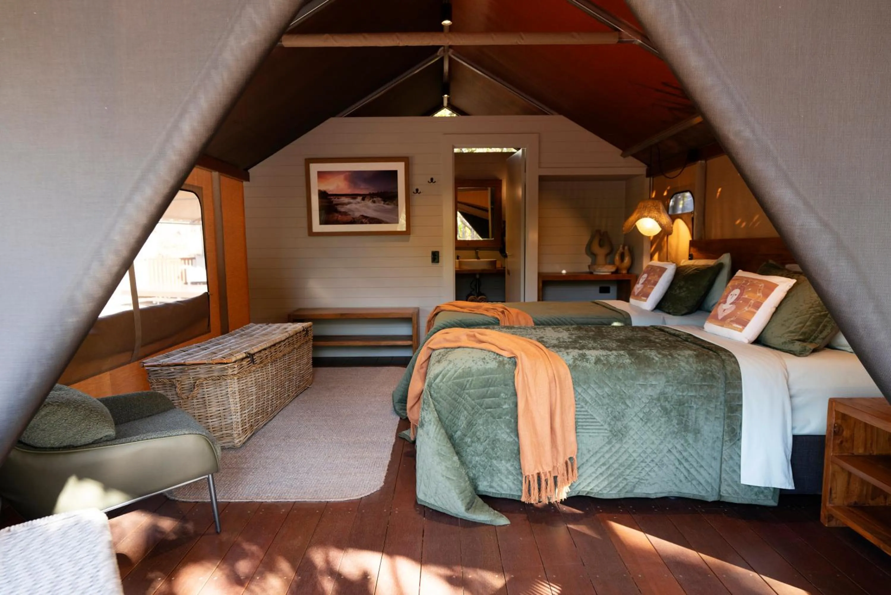 Bedroom, Bed in Mitchell Falls Wilderness Lodge