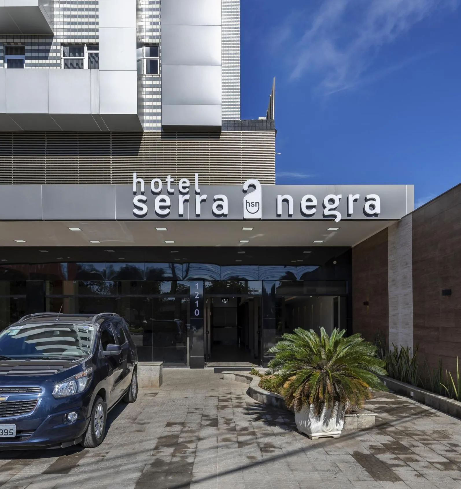 Facade/entrance in Hotel Serra Negra