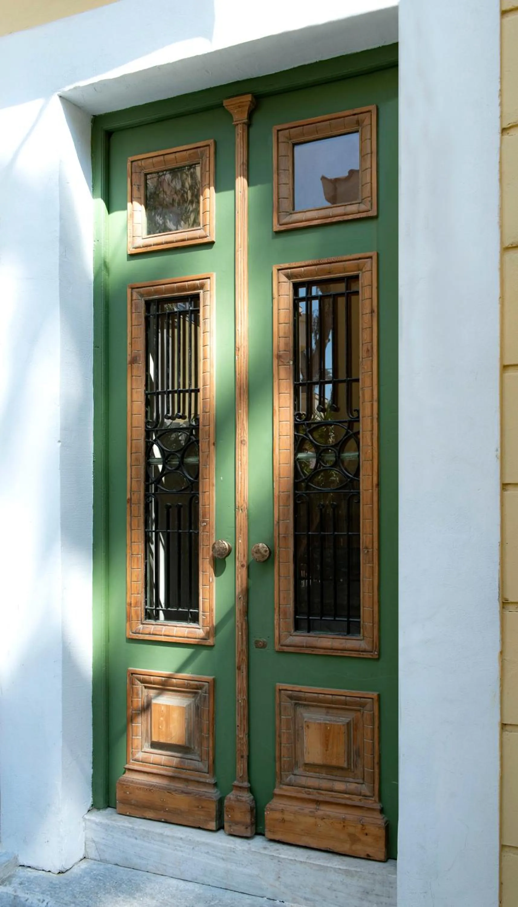 Facade/entrance in Beautiful City Suites