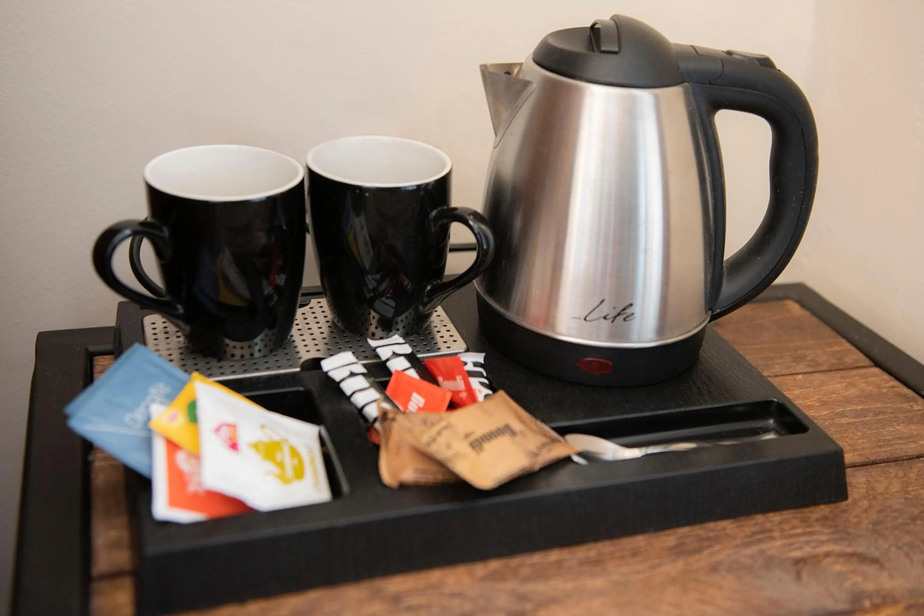 Coffee/tea facilities in Beautiful City Suites
