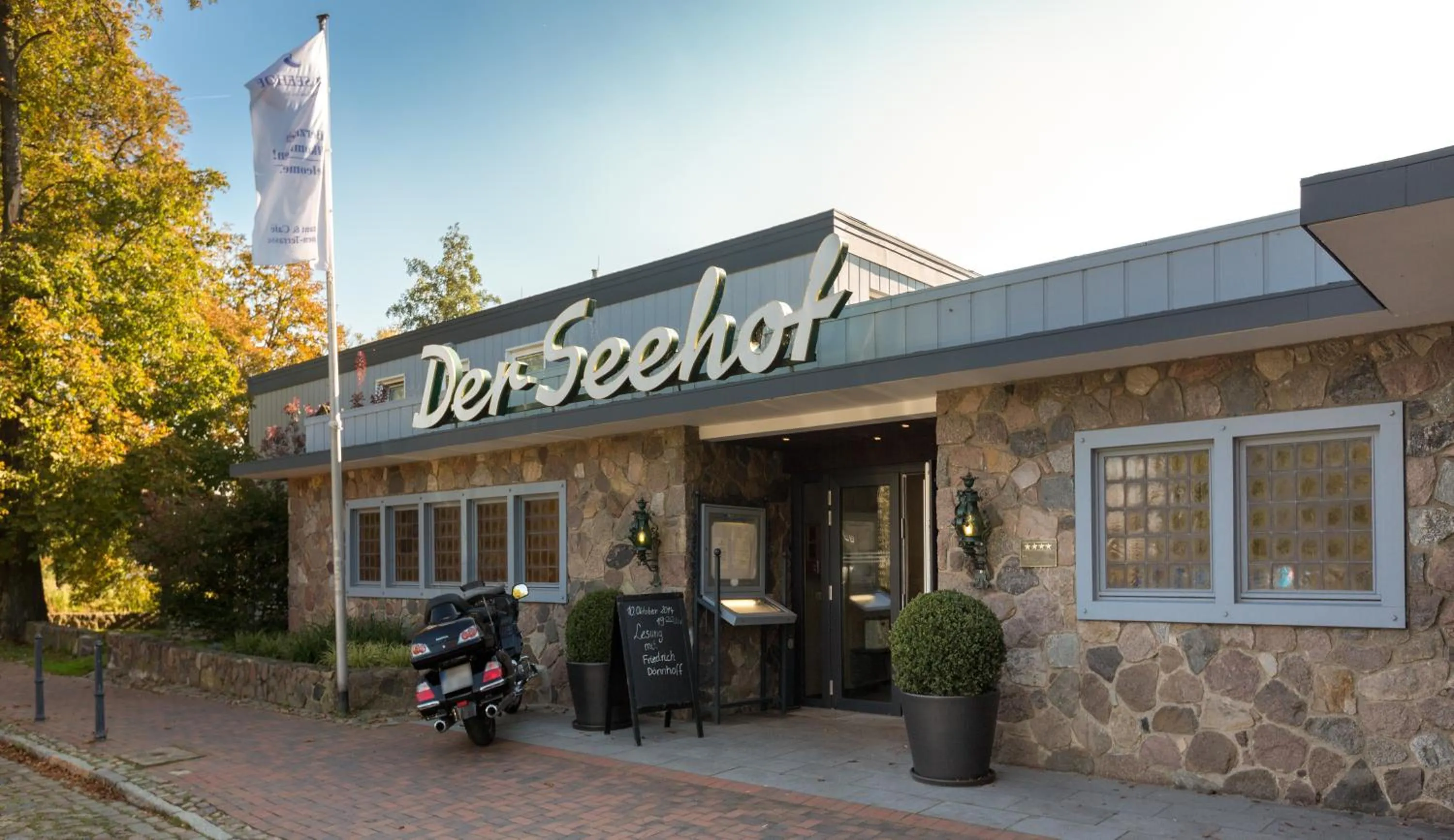 Facade/entrance in Hotel Der Seehof
