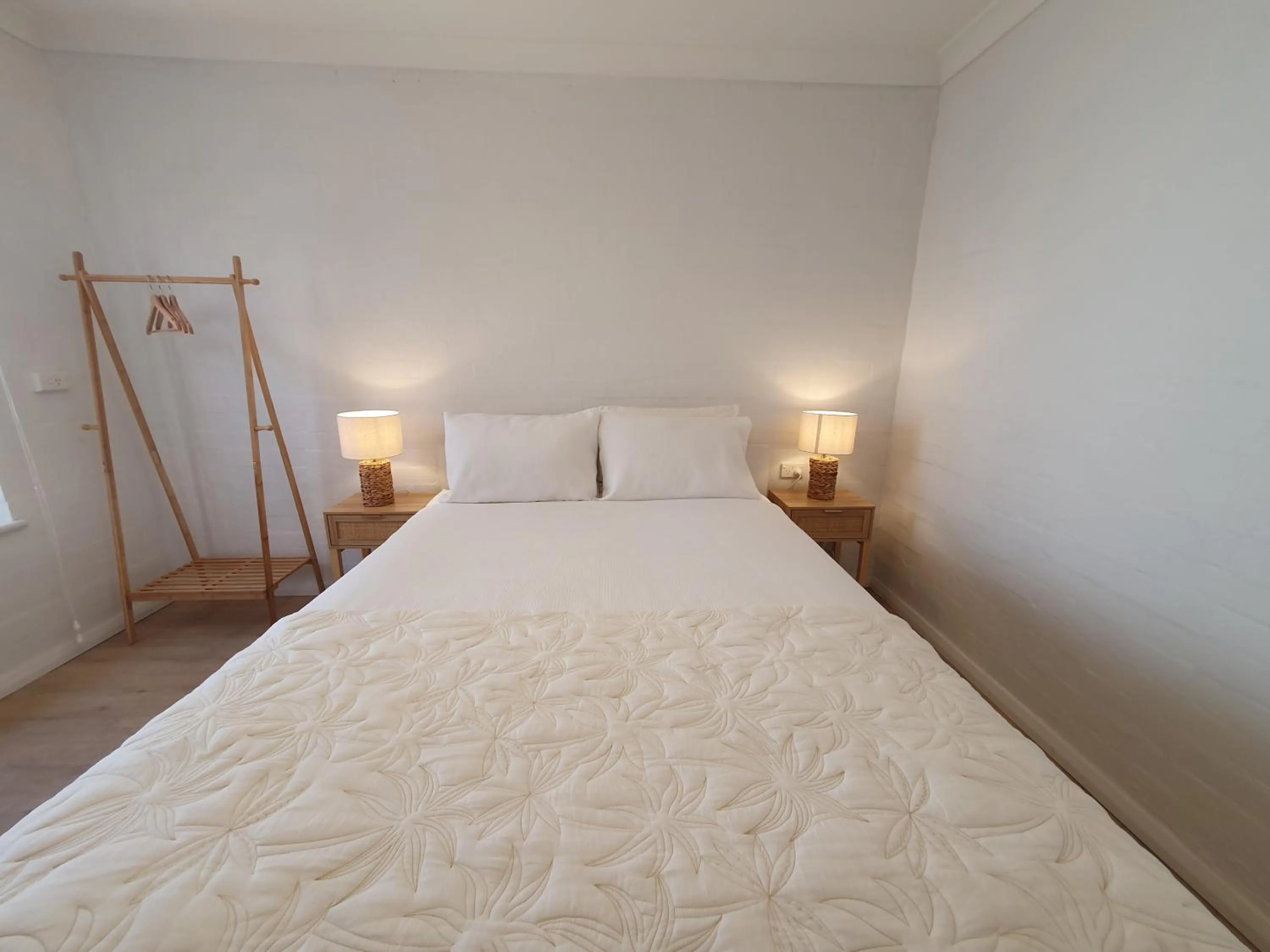 Bedroom, Bed in The African Reef