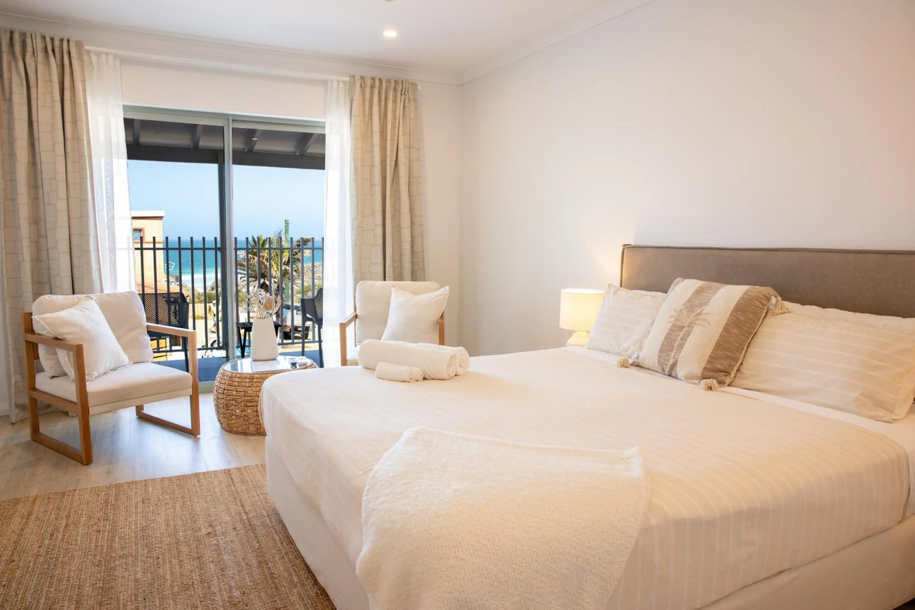 Bed in The African Reef