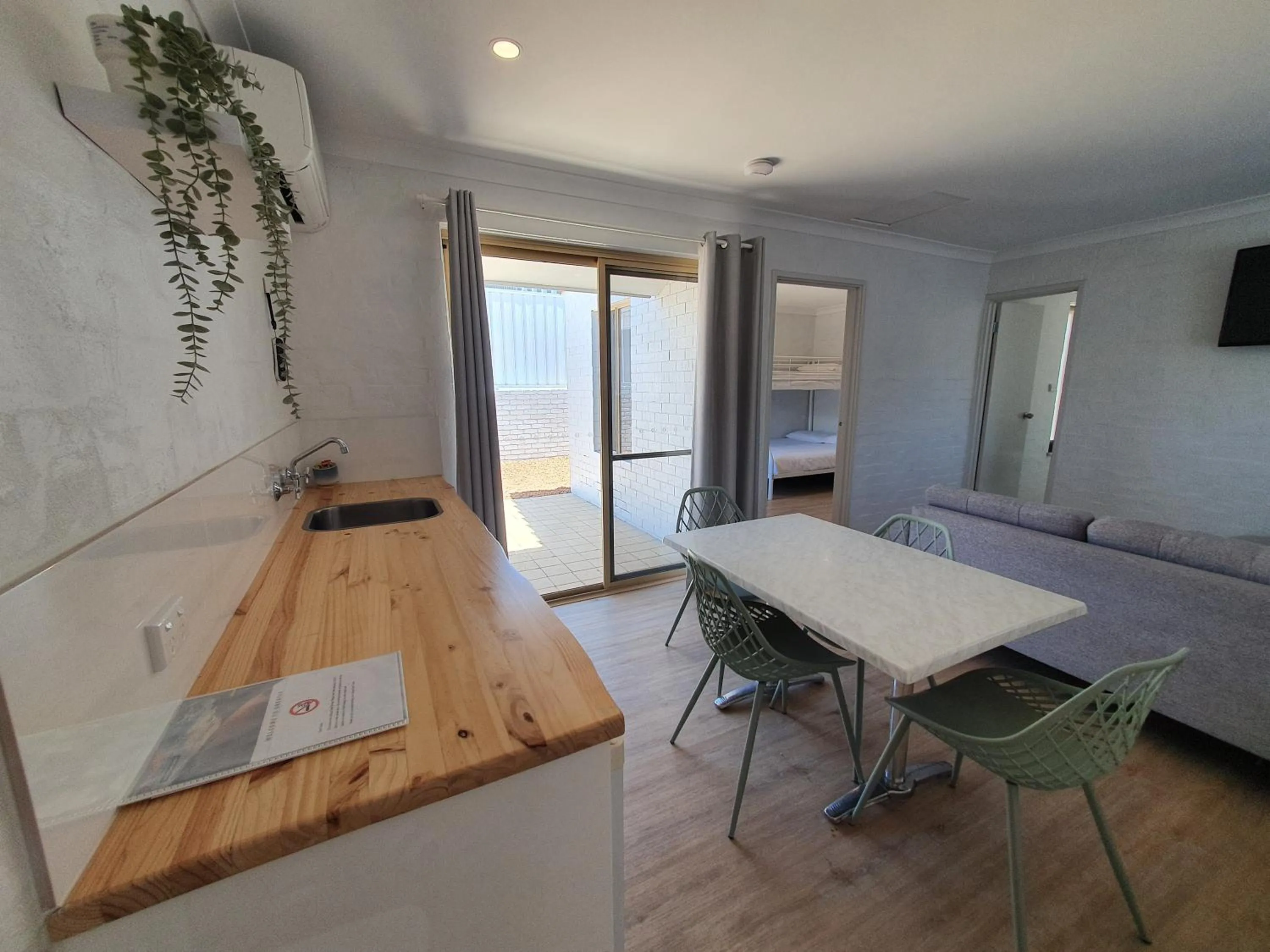 Kitchen or kitchenette in The African Reef