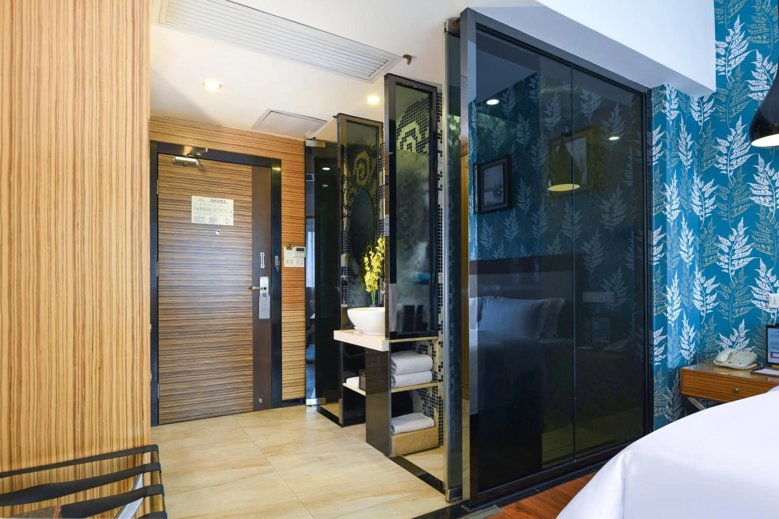 Bathroom in Gondola Hotel