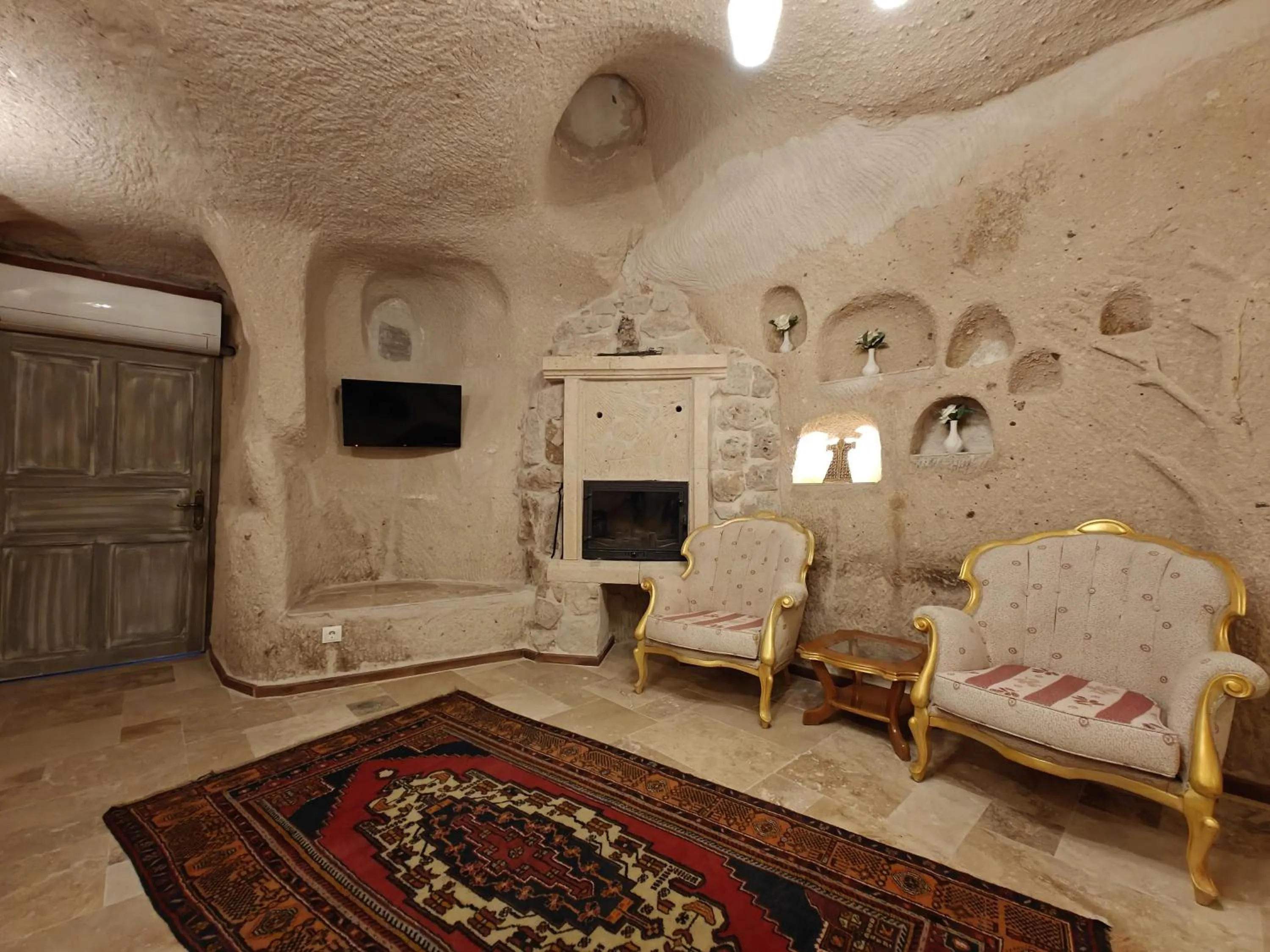 TV and multimedia in Karlık Cave Suite Cappadocia