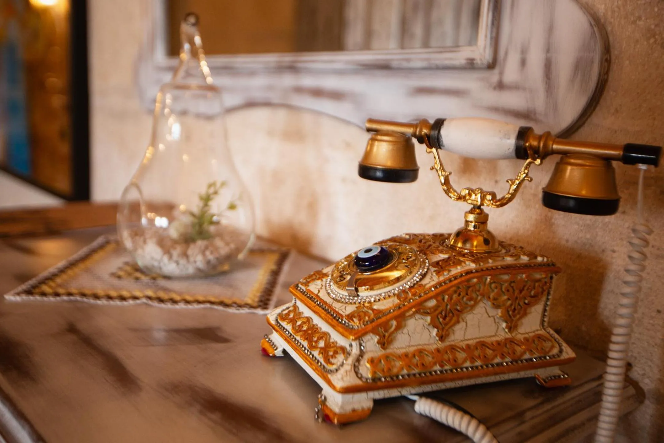 Decorative detail in Karlık Cave Suite Cappadocia