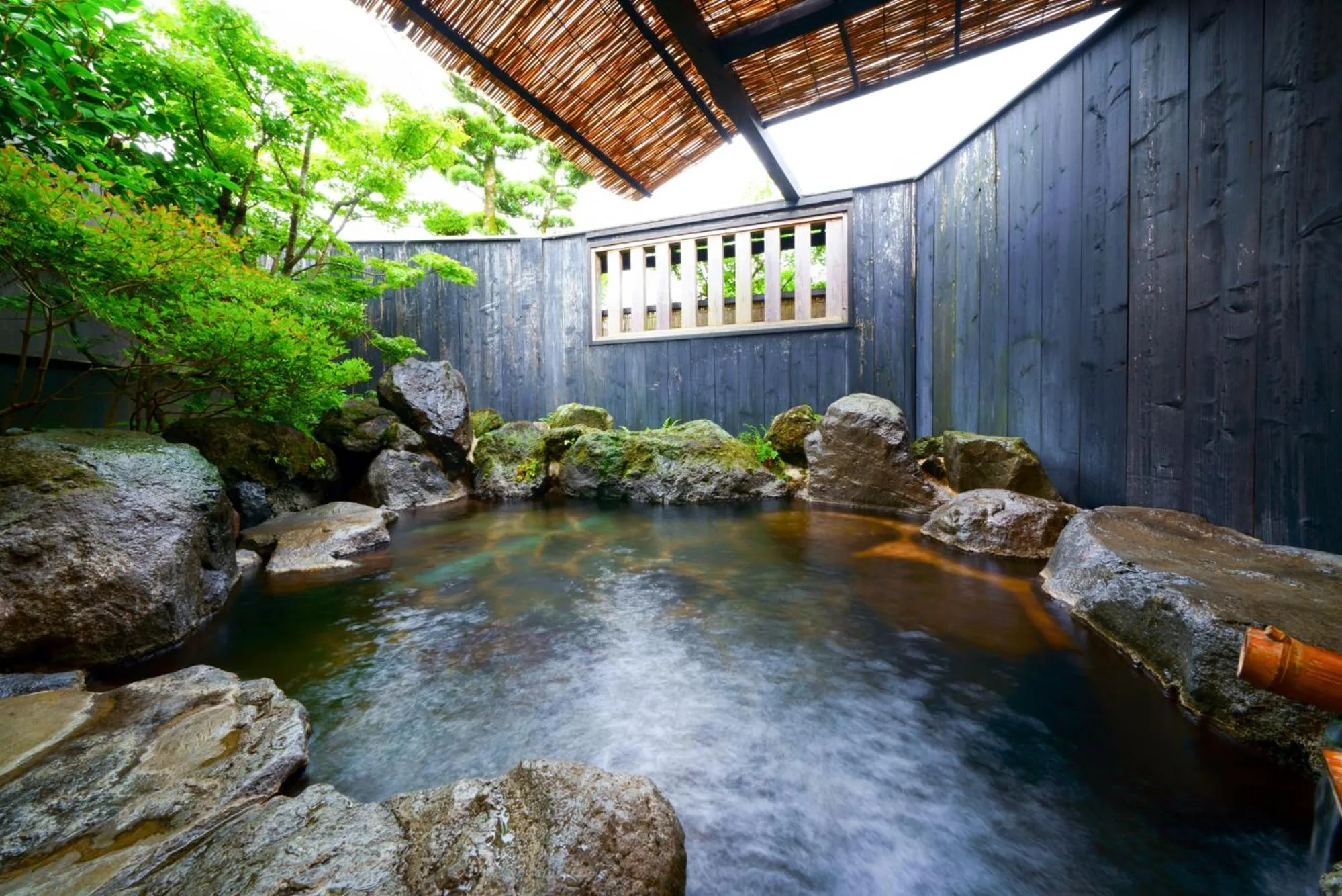 Spa and wellness centre/facilities in Yurari Rokumyo