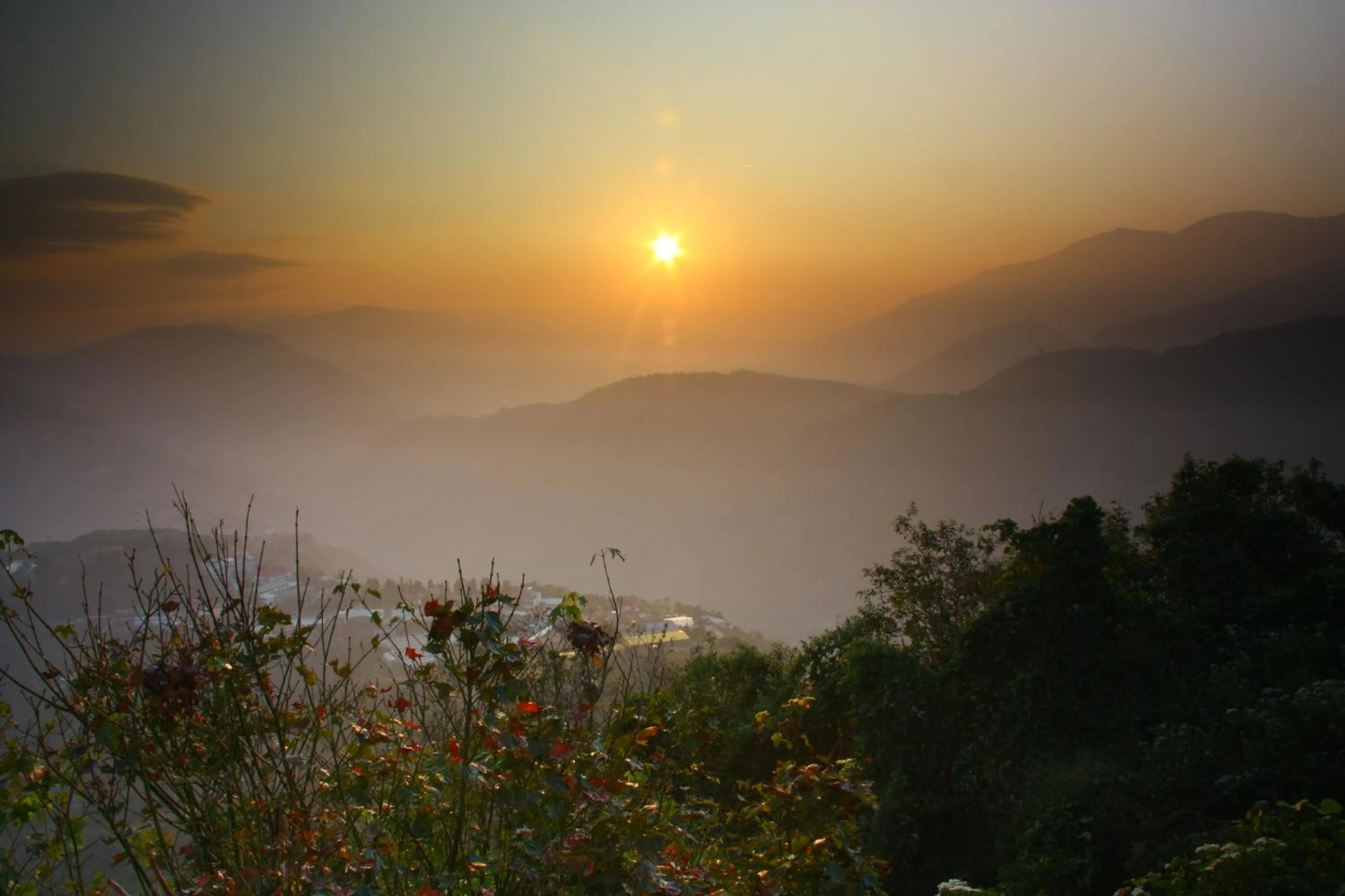 Sunset in Cingjing Brilliant Twins of Seattle