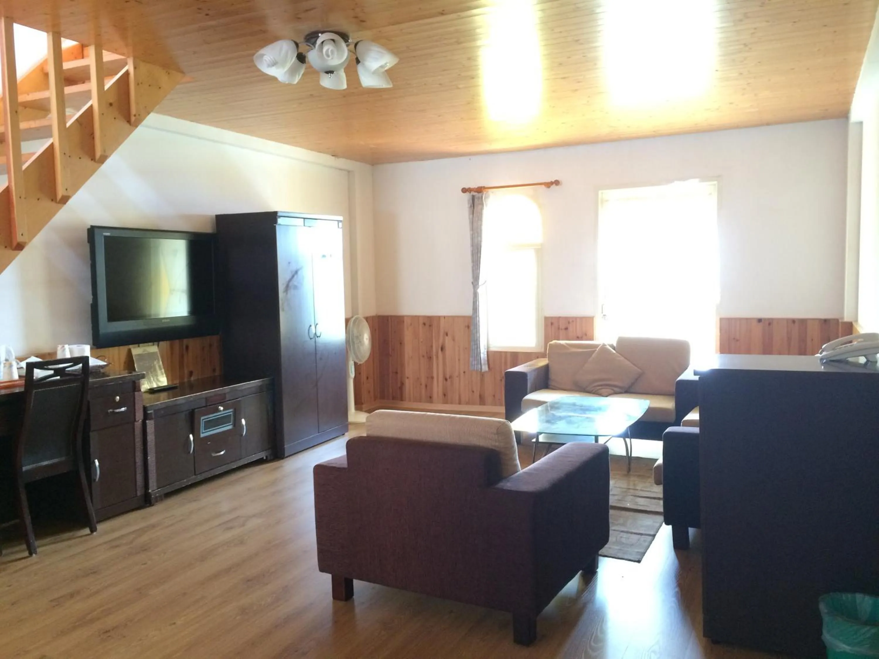 Photo of the whole room in Cingjing Brilliant Twins of Seattle