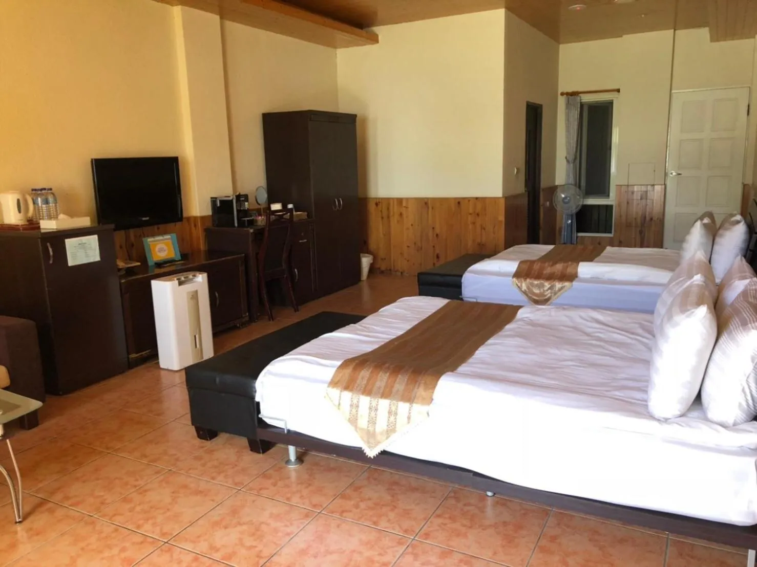 Shower, Bed in Cingjing Brilliant Twins of Seattle