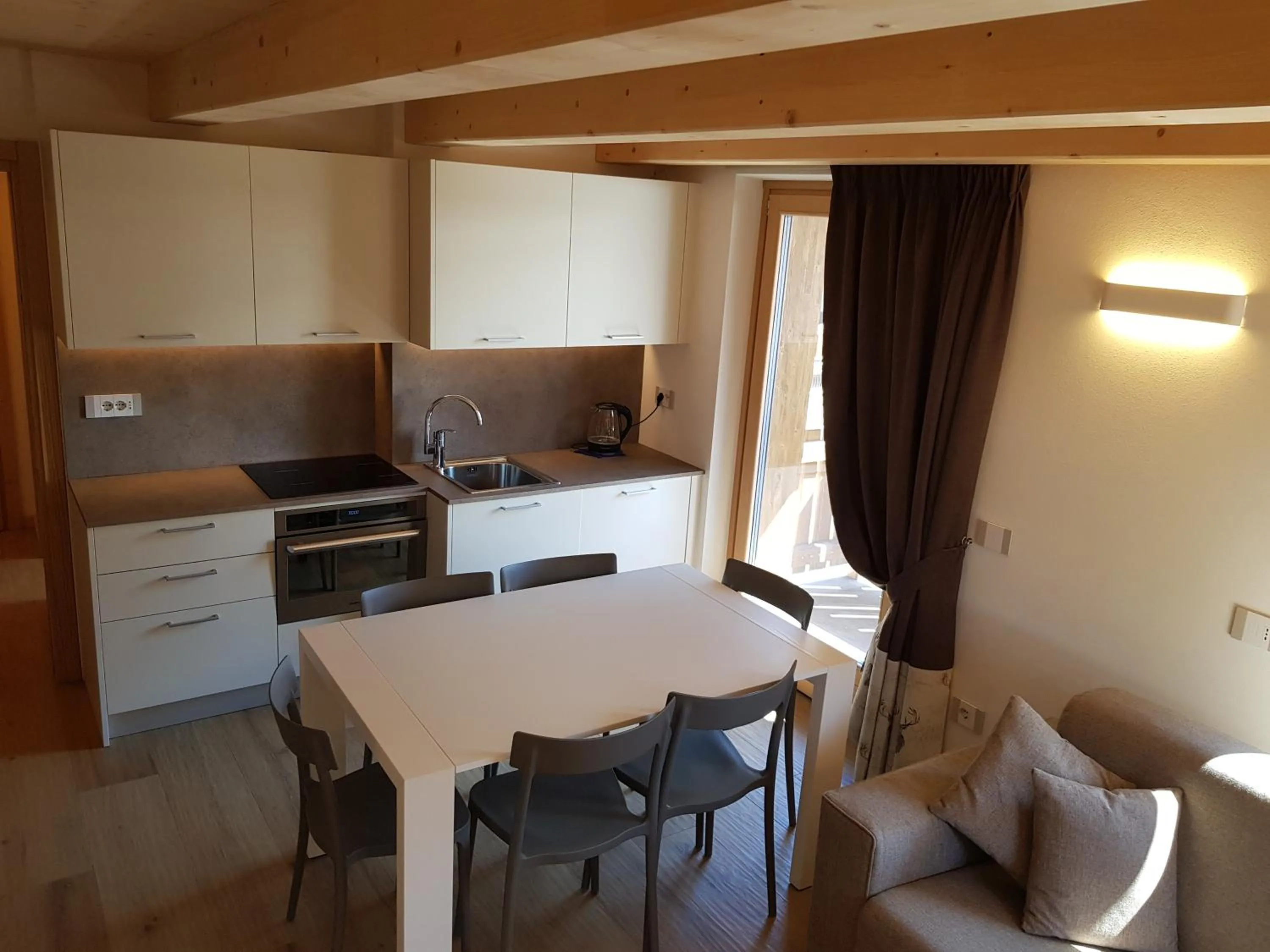 Kitchen or kitchenette in Chalet Shany