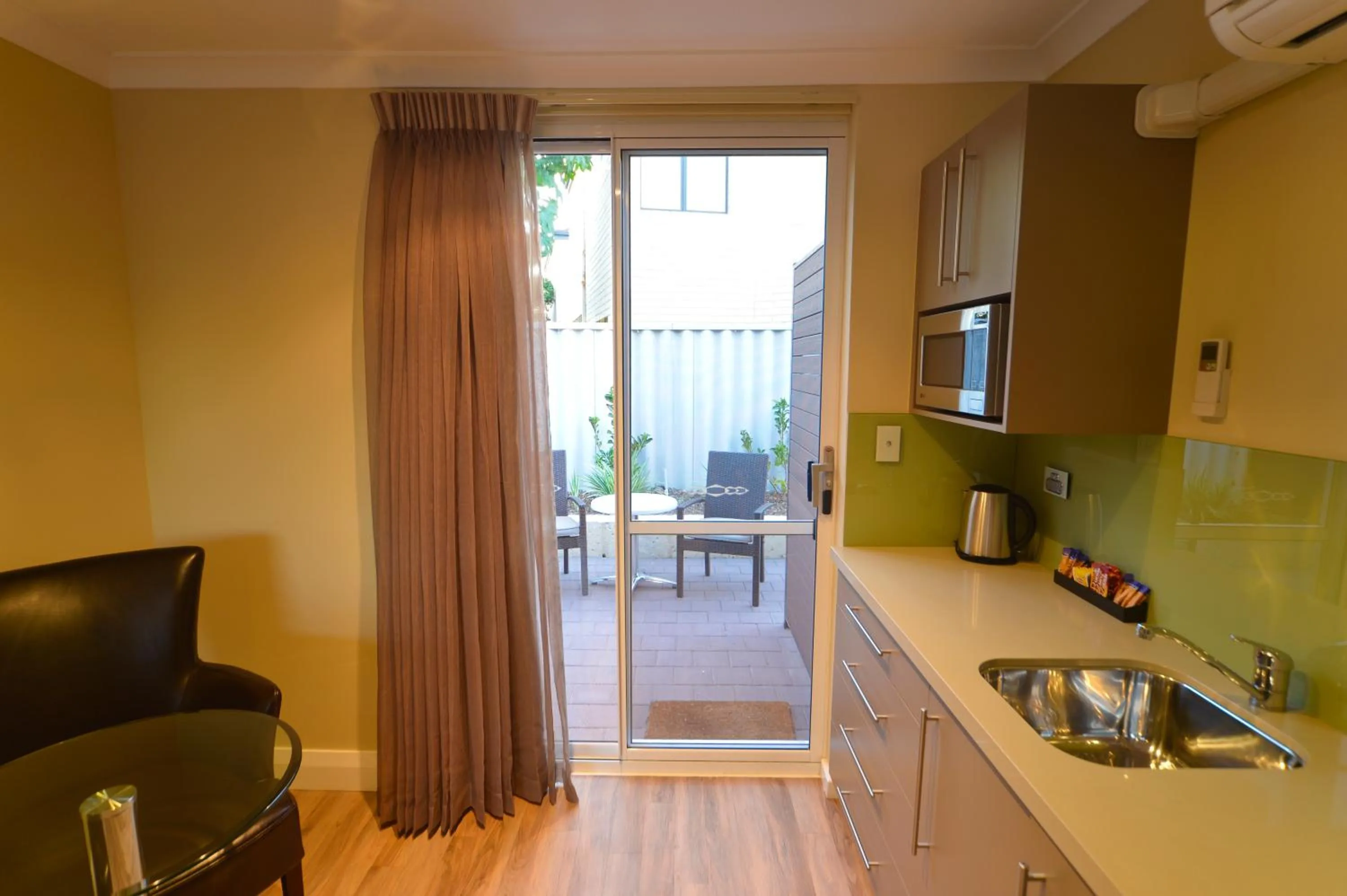 Patio in Bentley Motel