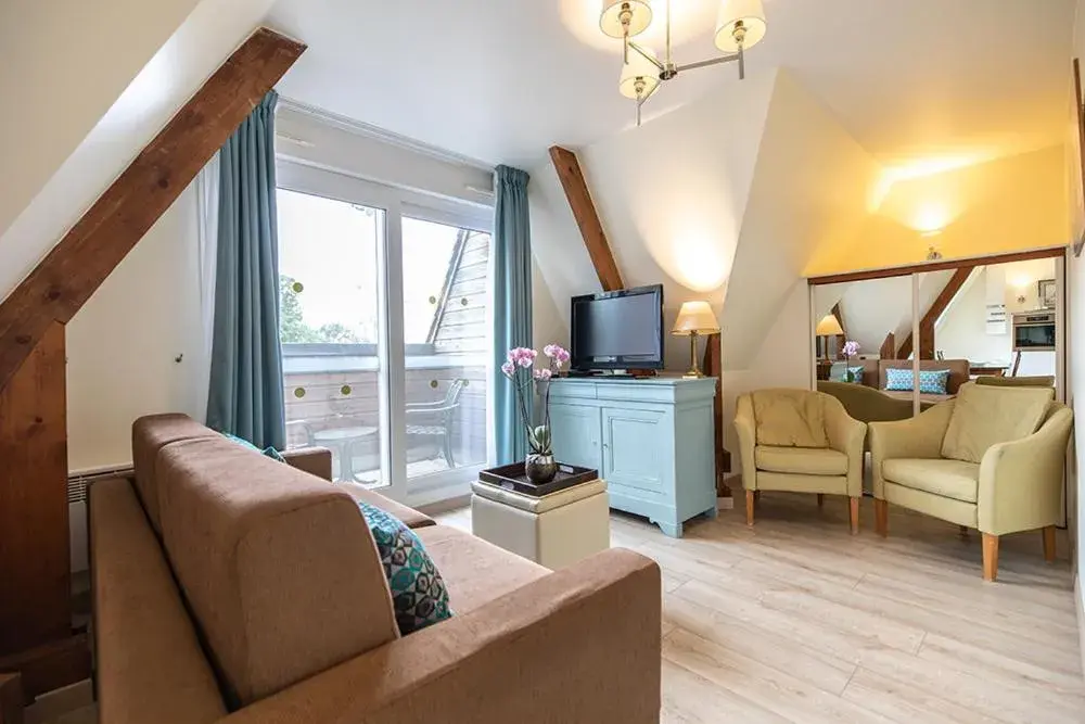 Deluxe Studio in Club Wyndham Normandy Deluxe Studio in Club Wyndham Normandy