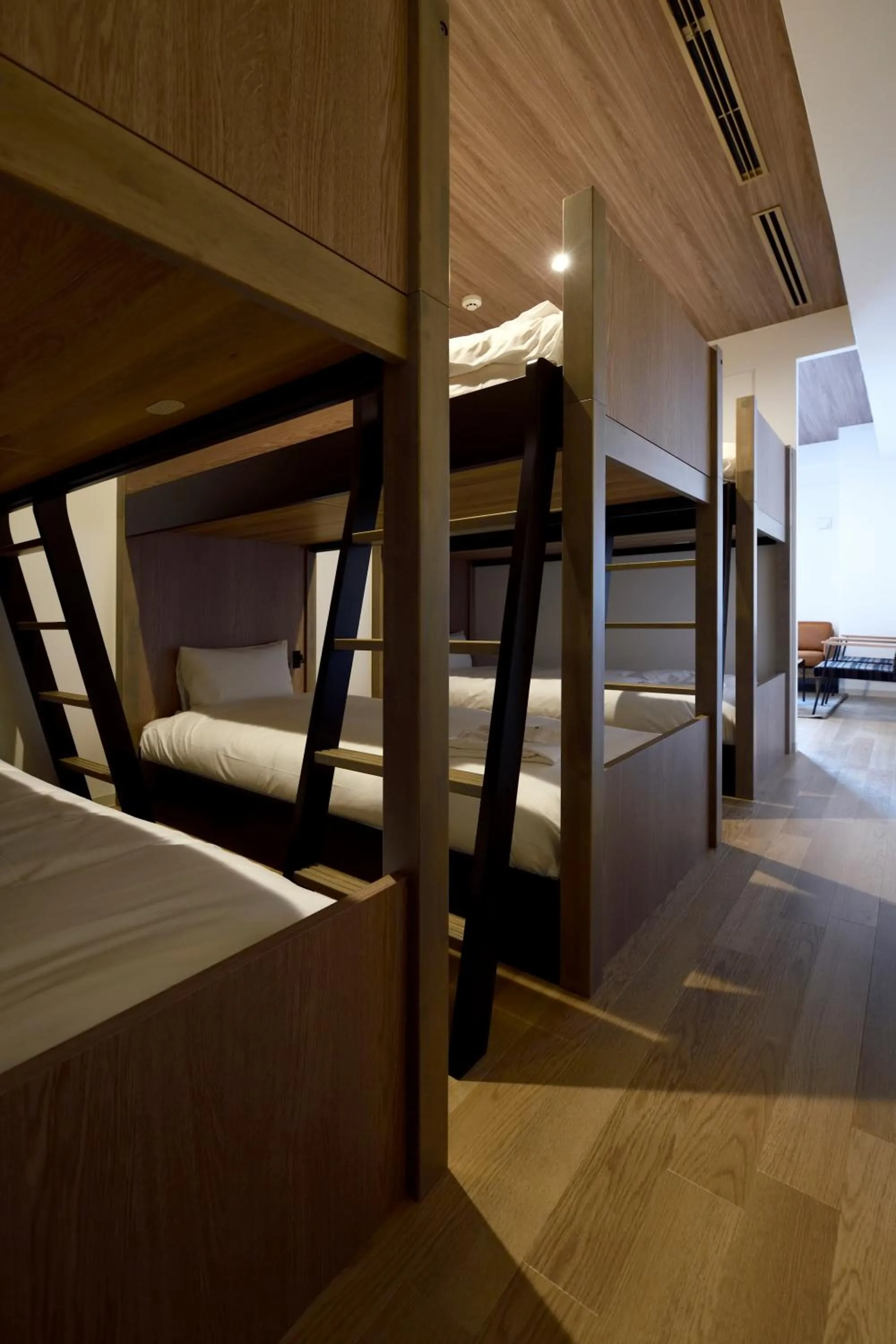 bunk bed, Bed in Nest Hotel Hiroshima Ekimae