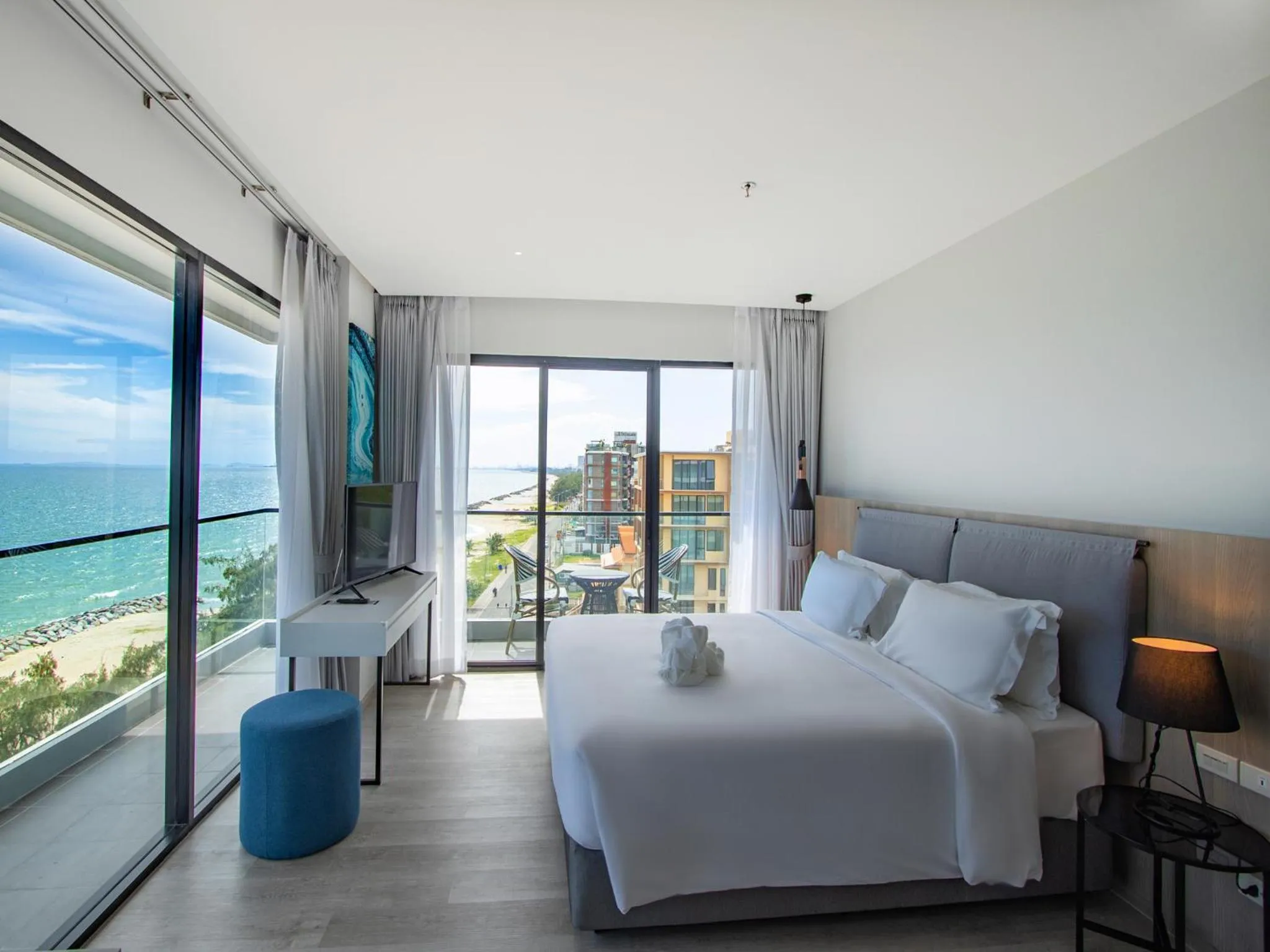 Sea view, Bed in Fortune Saeng Chan Beach Hotel Rayong - SHA Plus